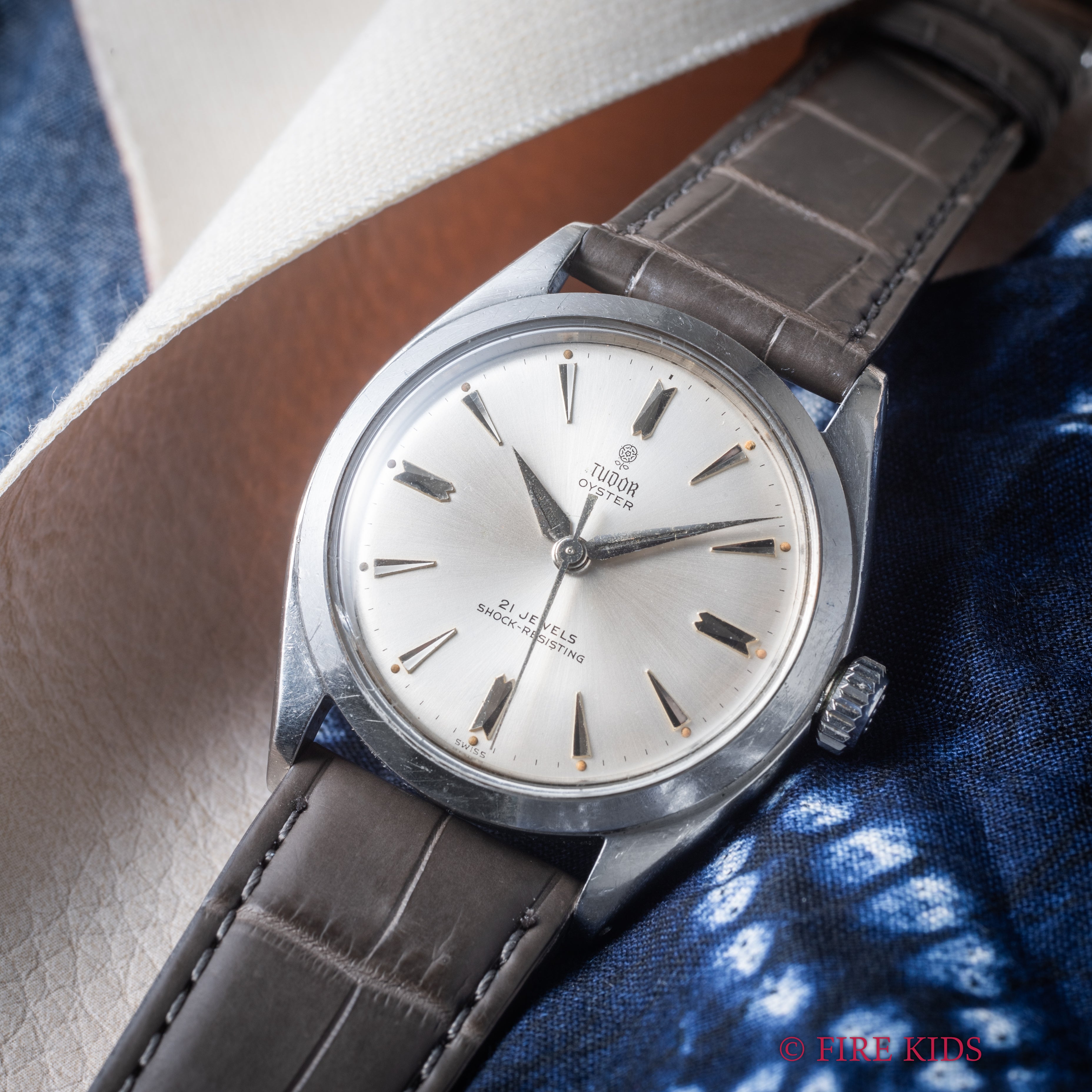 チューダー 小薔薇 オイスター 手巻き 1961年製 Ref.7934