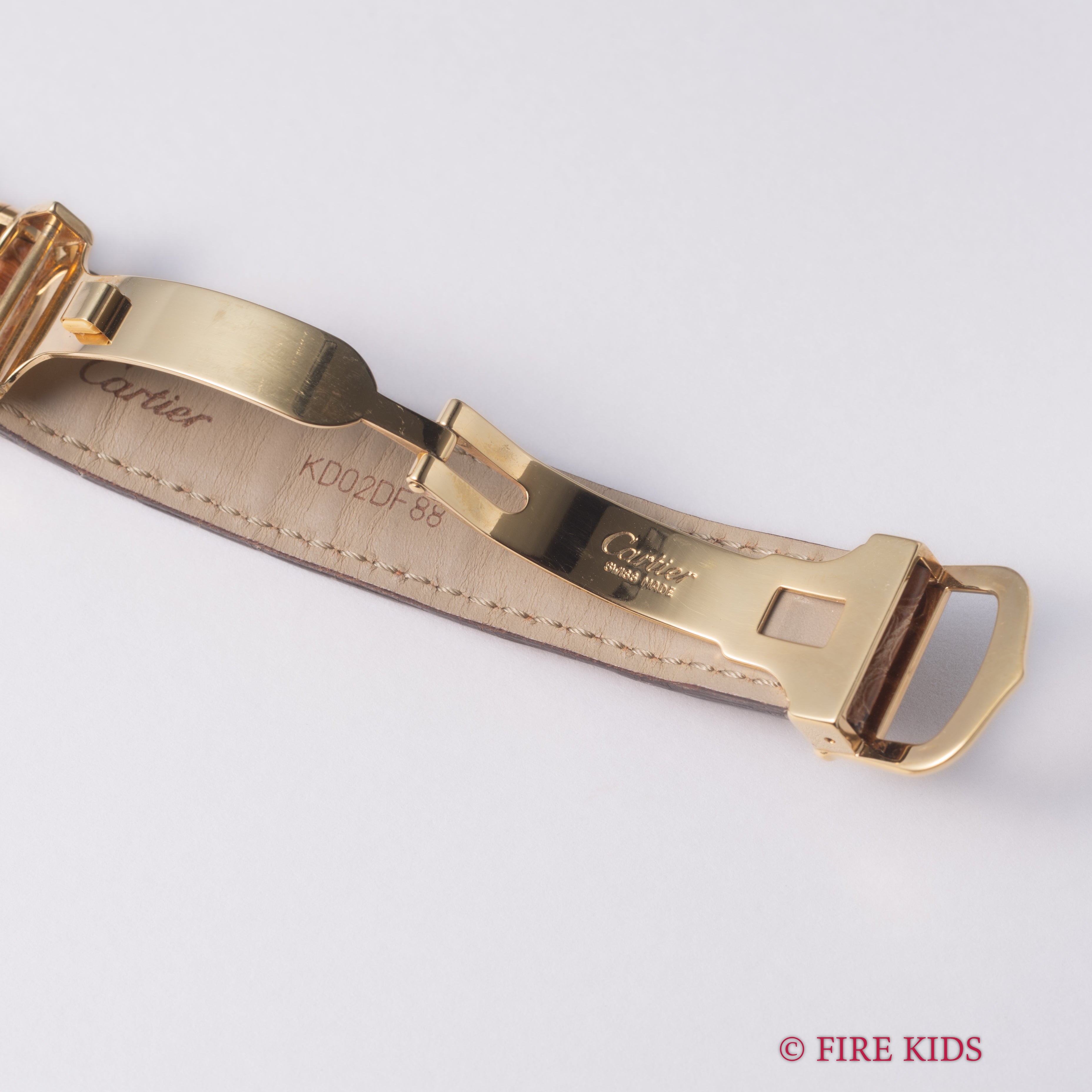 カルティエ マストタンク 1980年代製 SMサイズ 手巻き ボルドーダイヤル 純正革ベルト、純正Dバックル付き