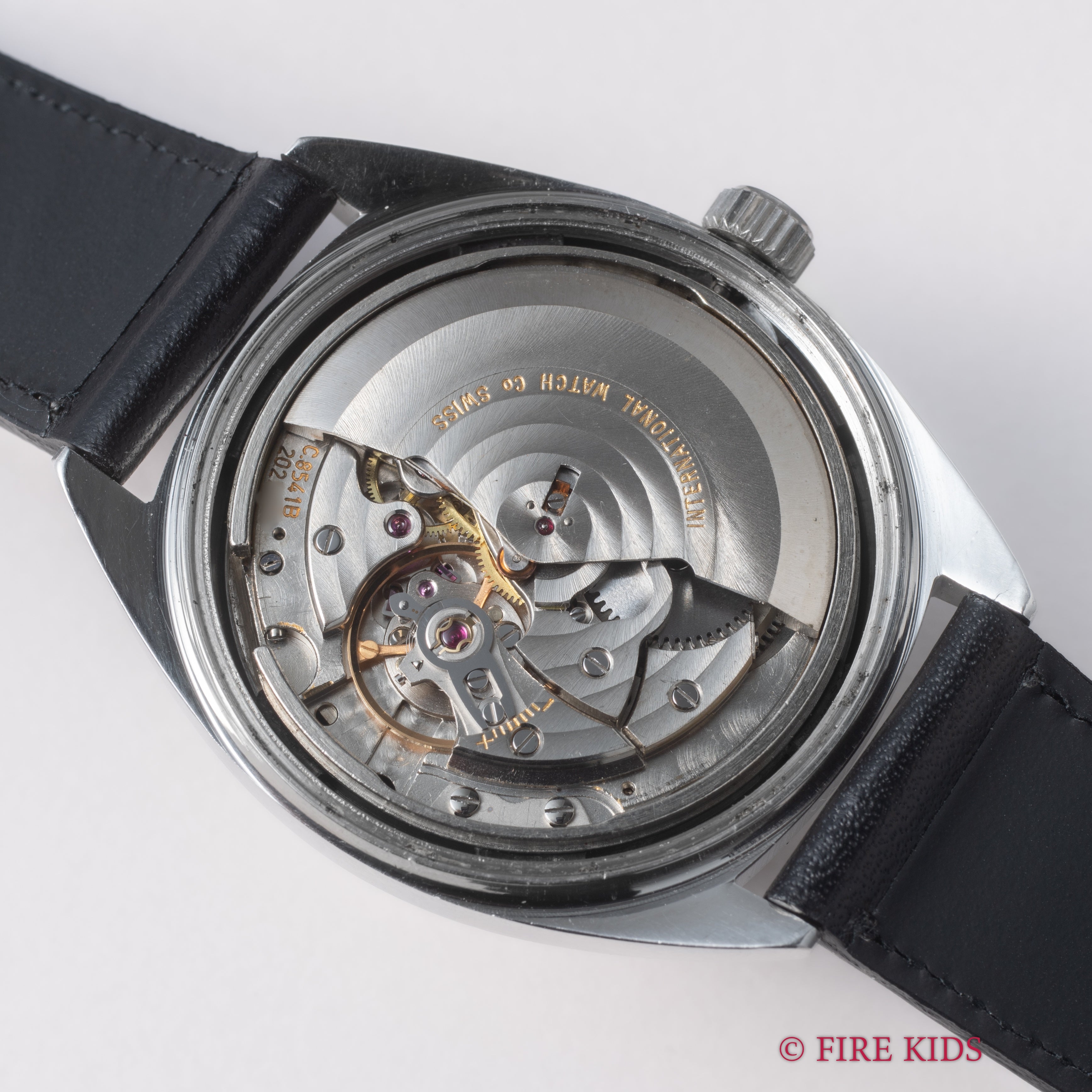 IWC ヨットクラブ 1973年製 ブルーダイヤル Cal.8541B ペラトン式自動巻き