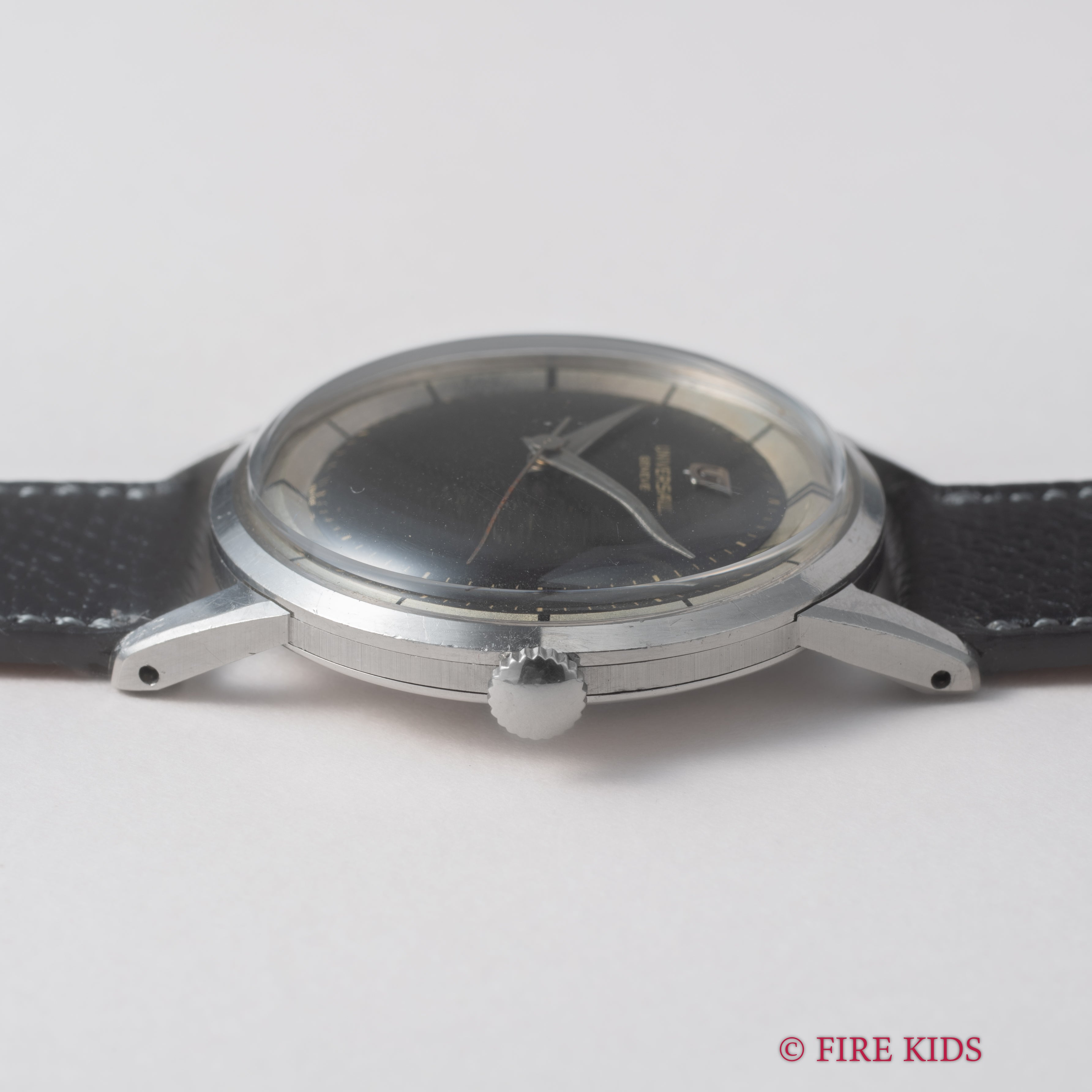 ユニバーサル・ジュネーブ タキシードダイヤル 1950年代製 手巻 Cal.332