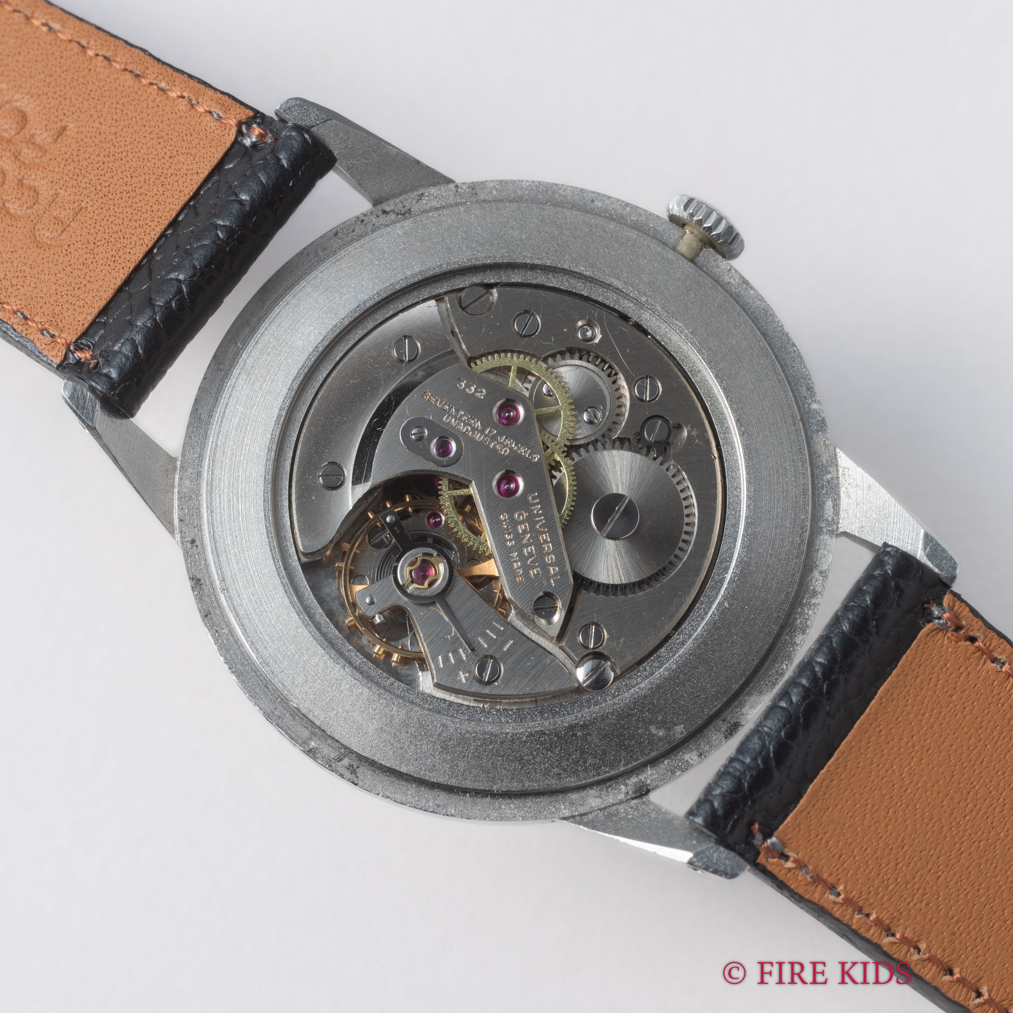 ユニバーサル・ジュネーブ タキシードダイヤル 1950年代製 手巻 Cal.332