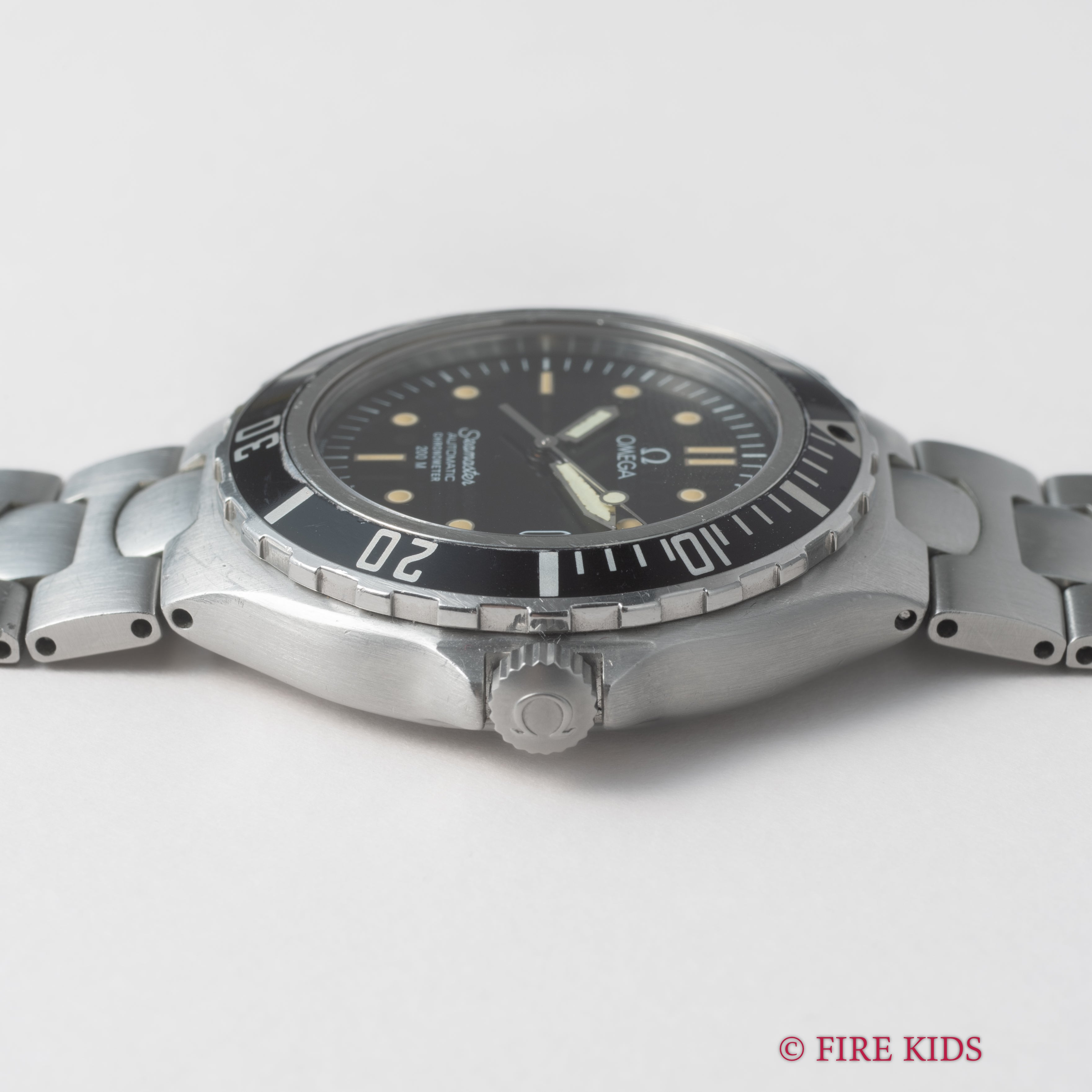 オメガ シーマスター200m プレボンド ミッドサイズ 1988年製 自動巻クロノメーター ジェンタデザイン