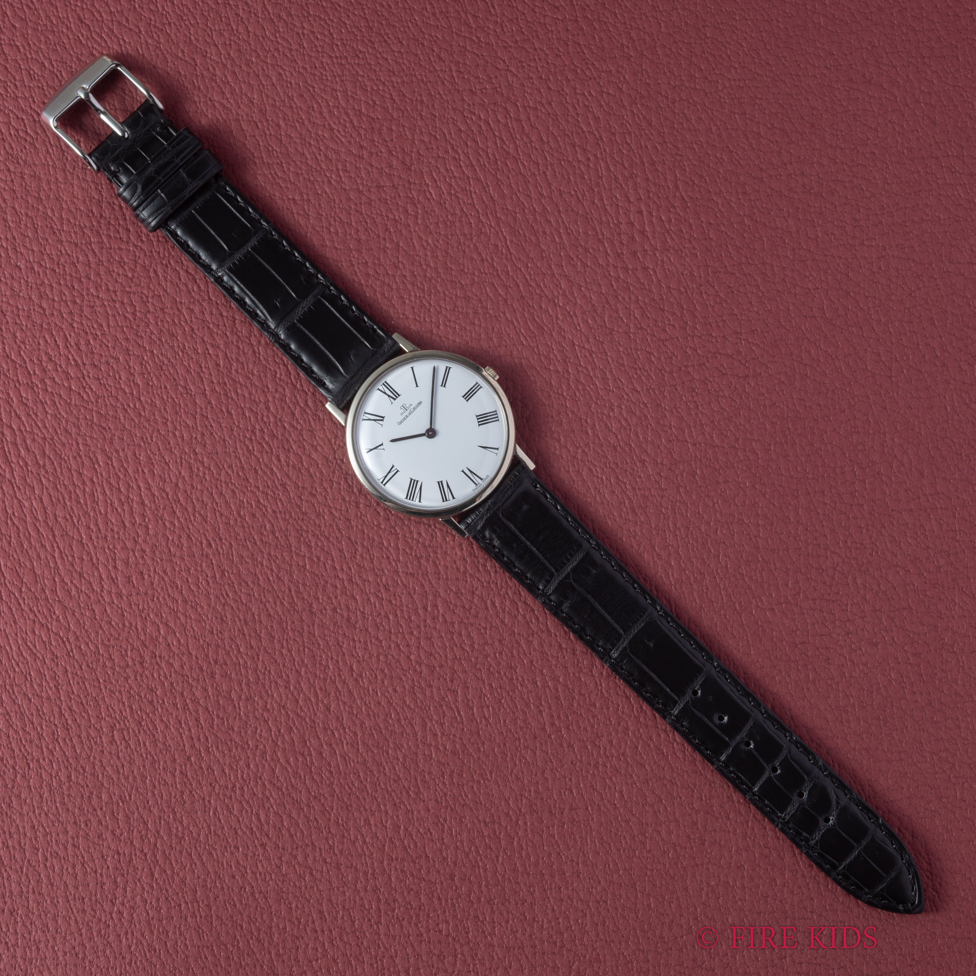 ジャガー・ルクルト 18金無垢ホワイトゴールドウルトラシン 1970年代製 ホワイトローマンダイヤル 手巻 Cal.P838