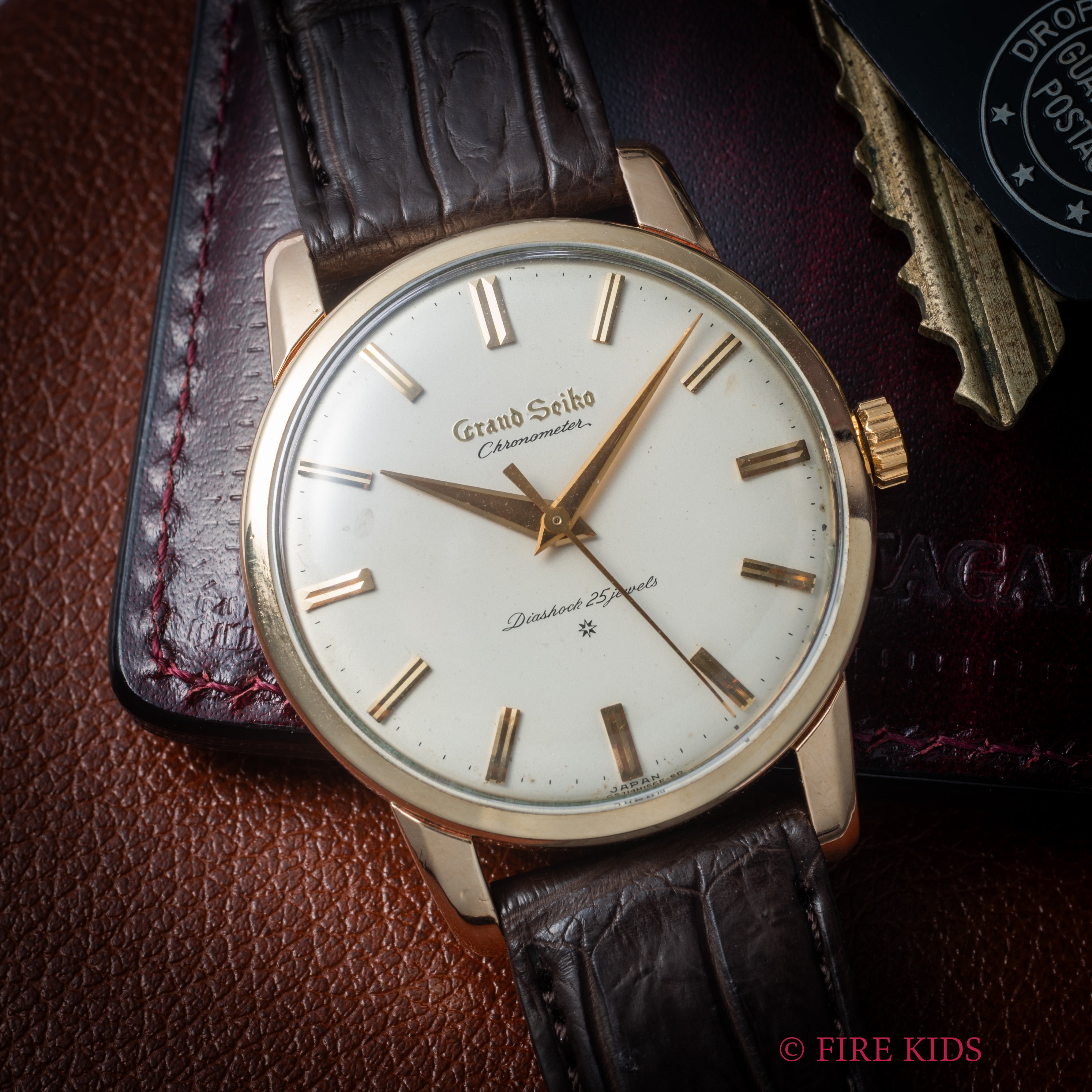 グランドセイコー ファーストモデル 歩度証明書 箱 尾錠 タグ付 1963年製 アップライト文字盤 Ref.J14070GS