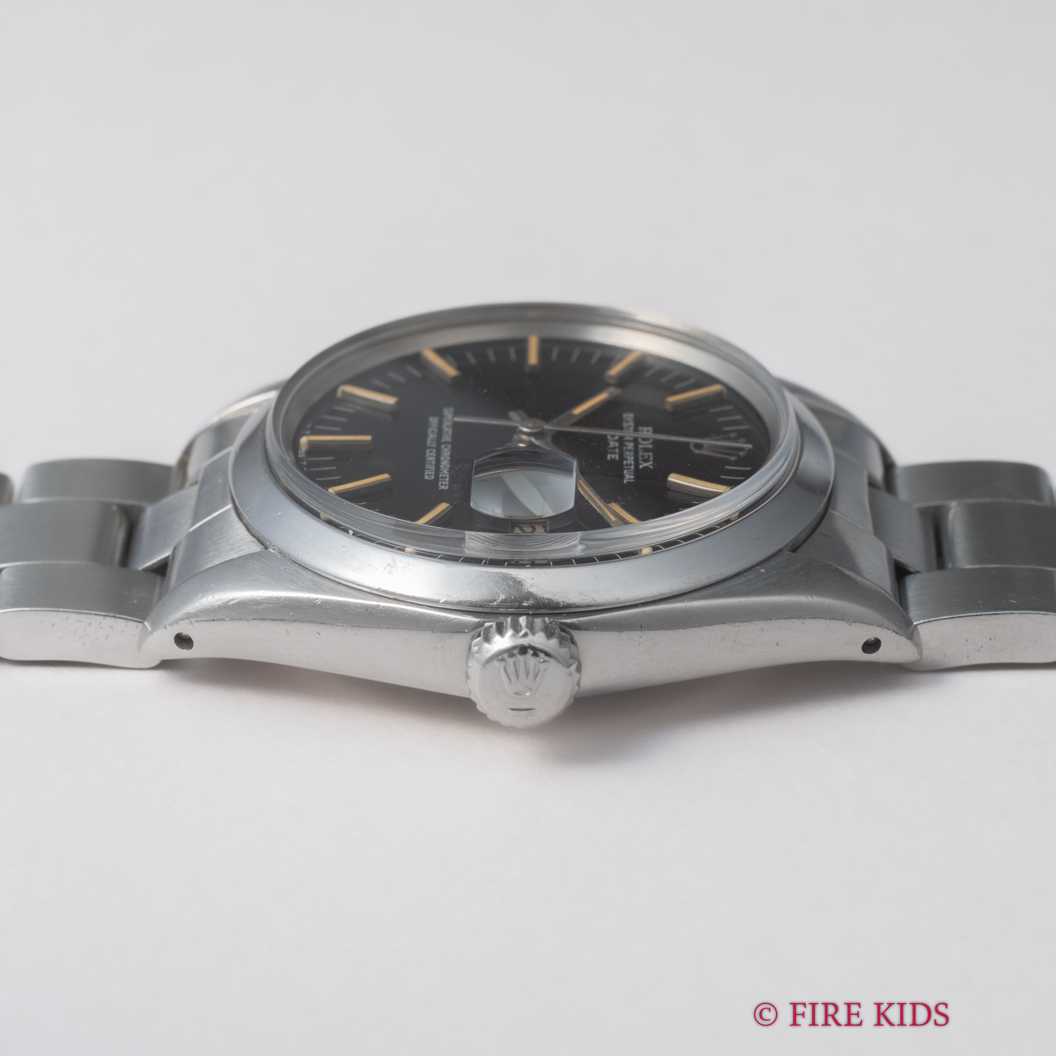 ロレックス オイスターパーペチュアルデイト 1977年製 Ref.1500 ブラックダイヤル 純正オイスターブレス