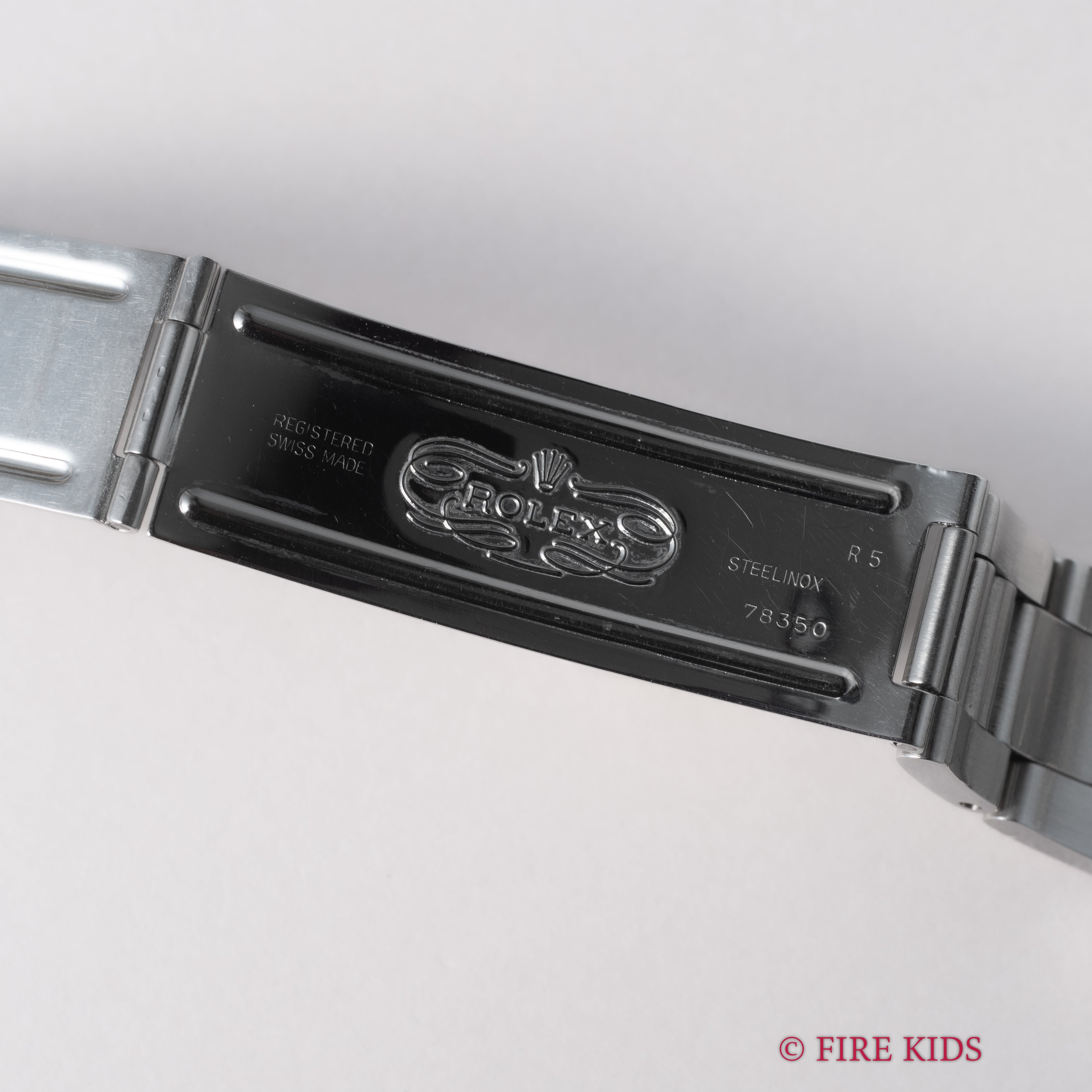 ロレックス オイスターパーペチュアルデイト 1977年製 Ref.1500 ブラックダイヤル 純正オイスターブレス