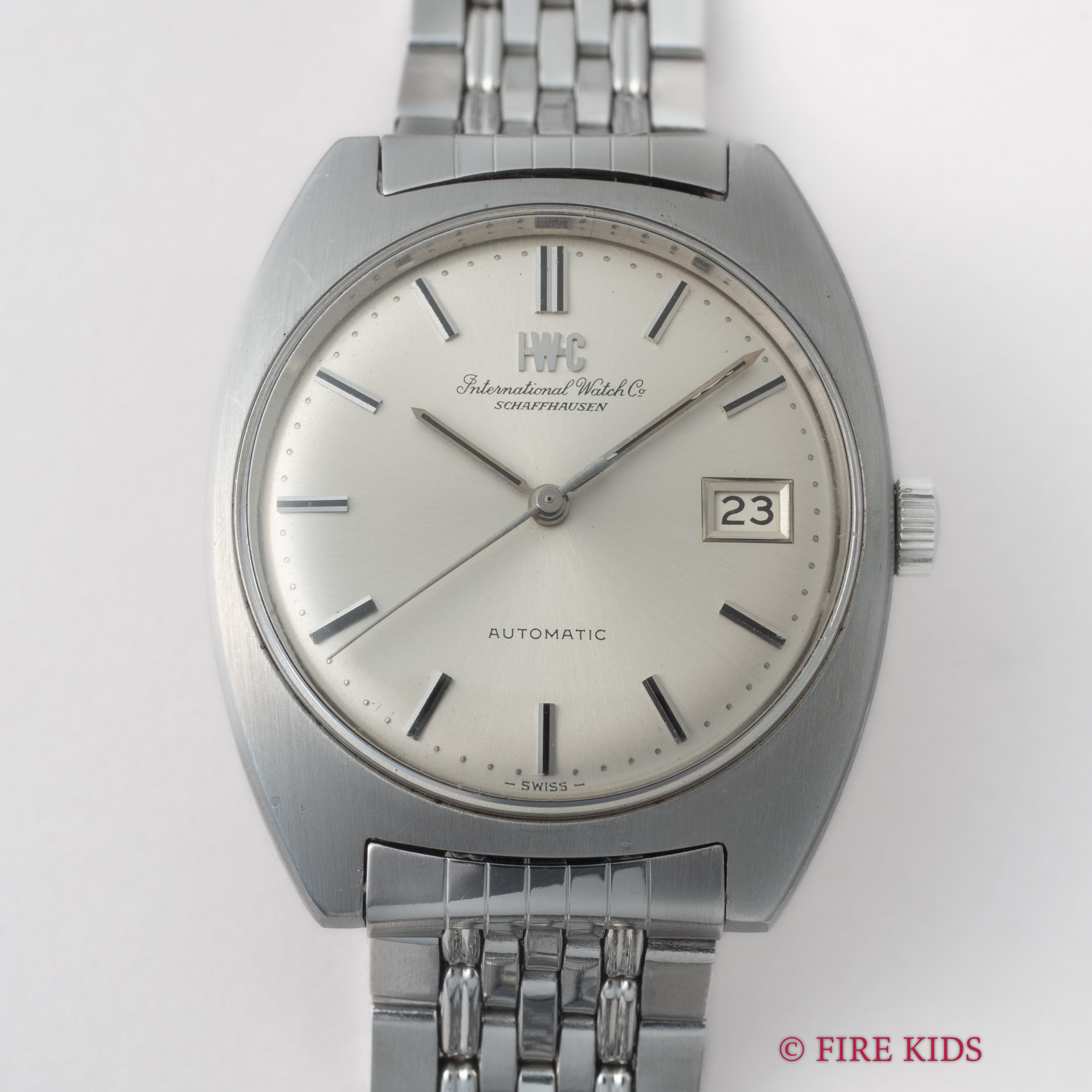 IWC 1971年製 オートマチック 純正ゲイフレアーブレス付き Cal.8541B