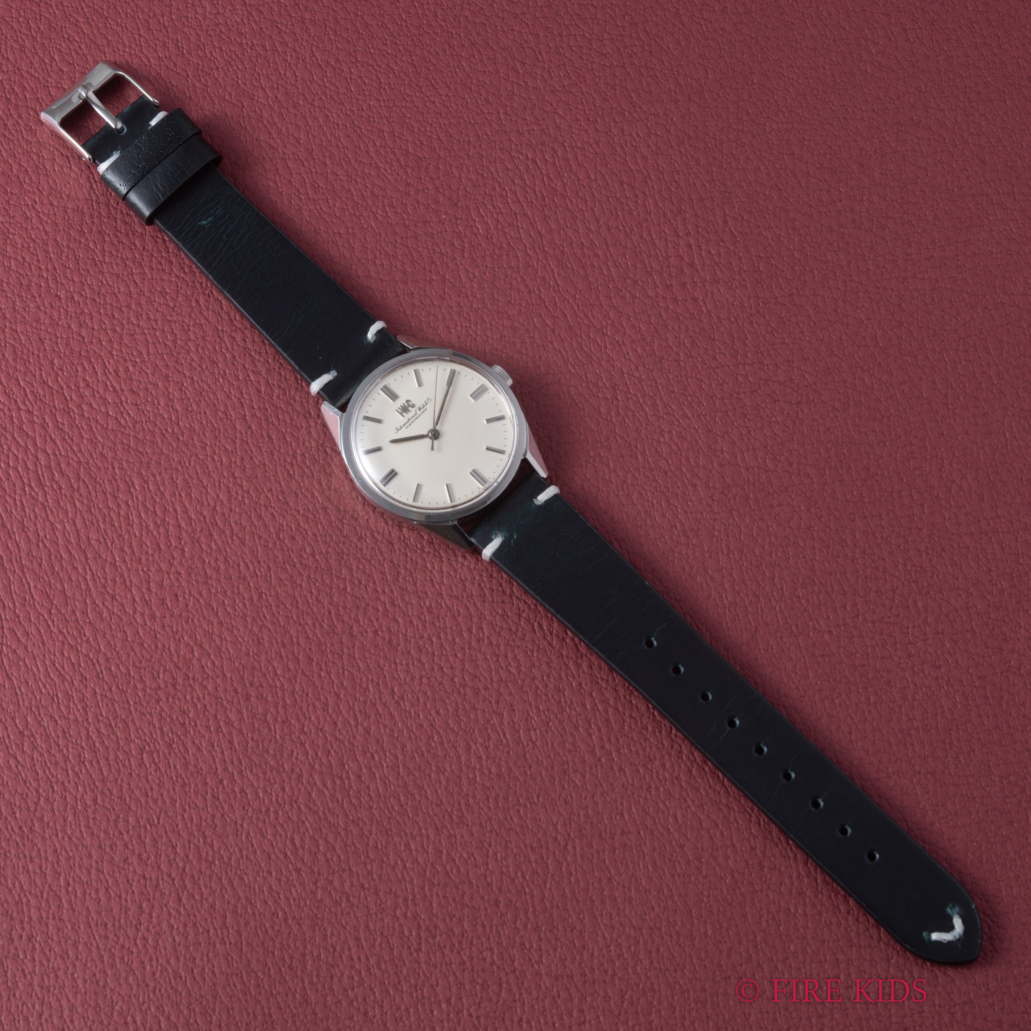 IWC ラウンド シルバーダイヤル 1970年製(昭和45年製) Ref.R810 手巻き Cal.89 スクリューバックケース お魚リューズ