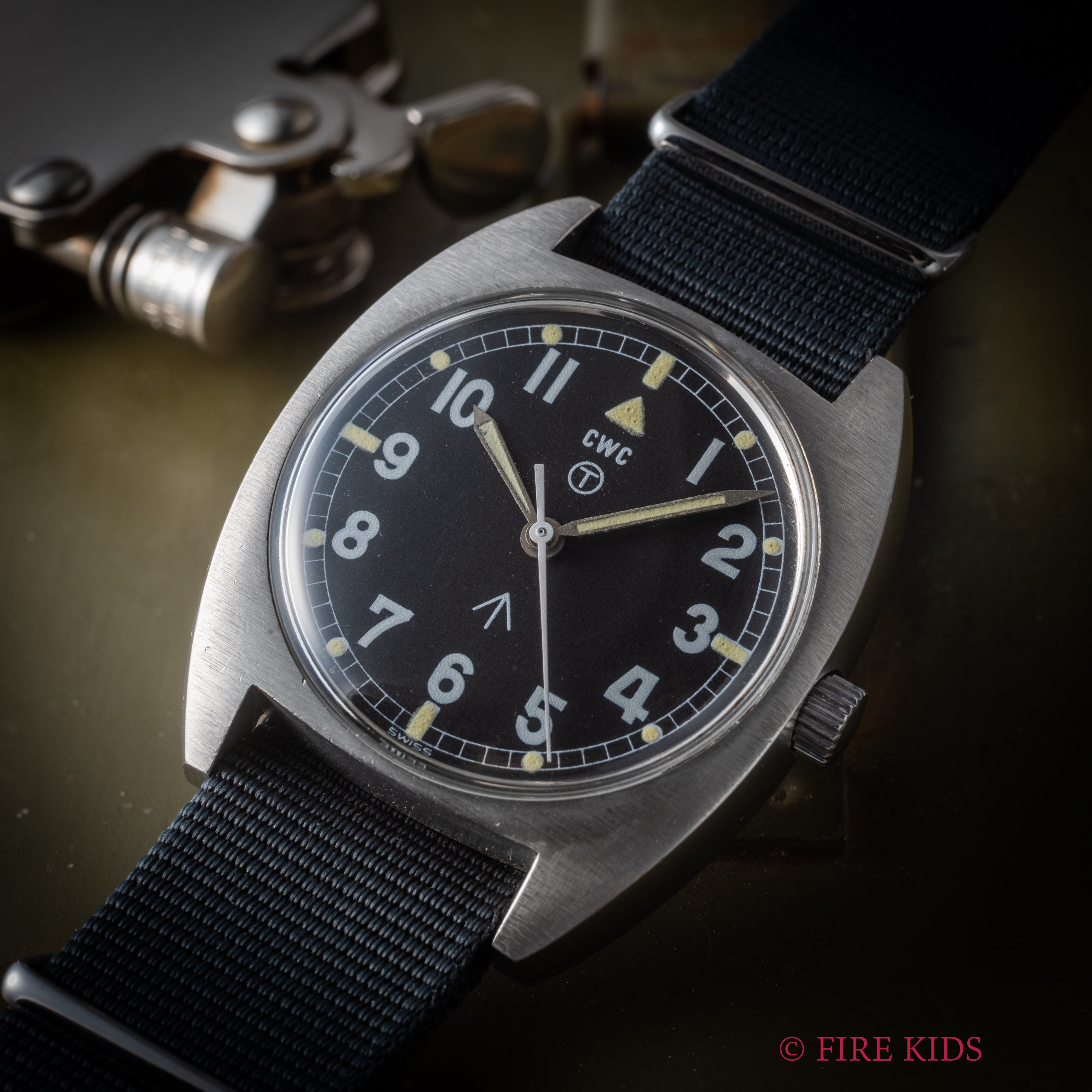 CWC イギリス軍用時計 ブロードアロー 1980年製(昭和55年製)手巻 イギリス陸軍 W10-6645-99-523-8290