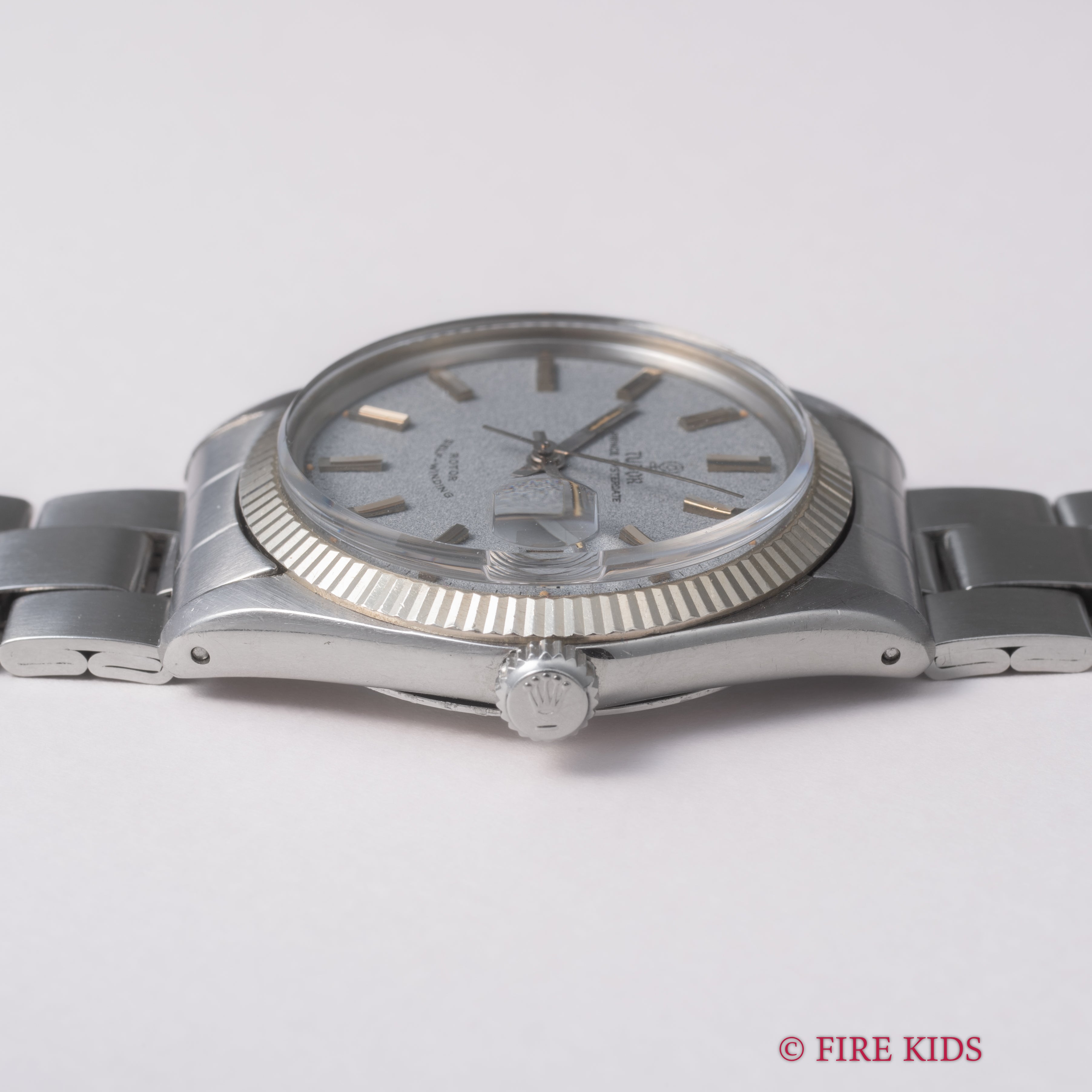 チューダー プリンスオイスターデイト 小バラ 1968年製 Ref.7990/4 王冠リューズ 自動巻き