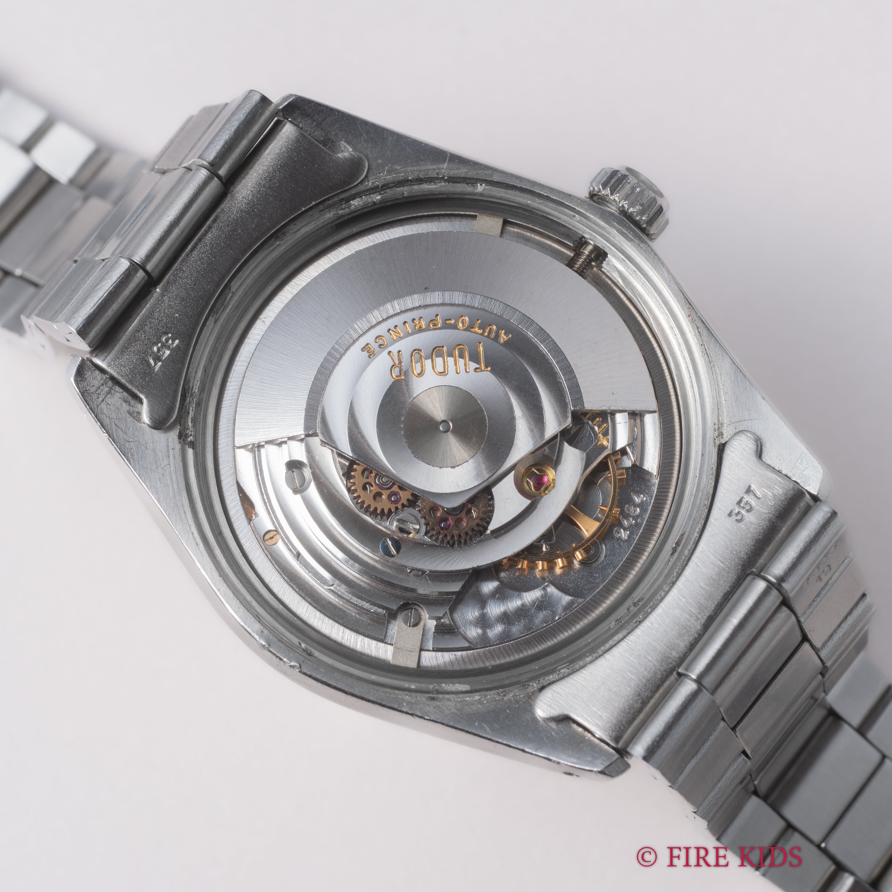 チューダー プリンスオイスターデイト 小バラ 1968年製 Ref.7990/4 王冠リューズ 自動巻き