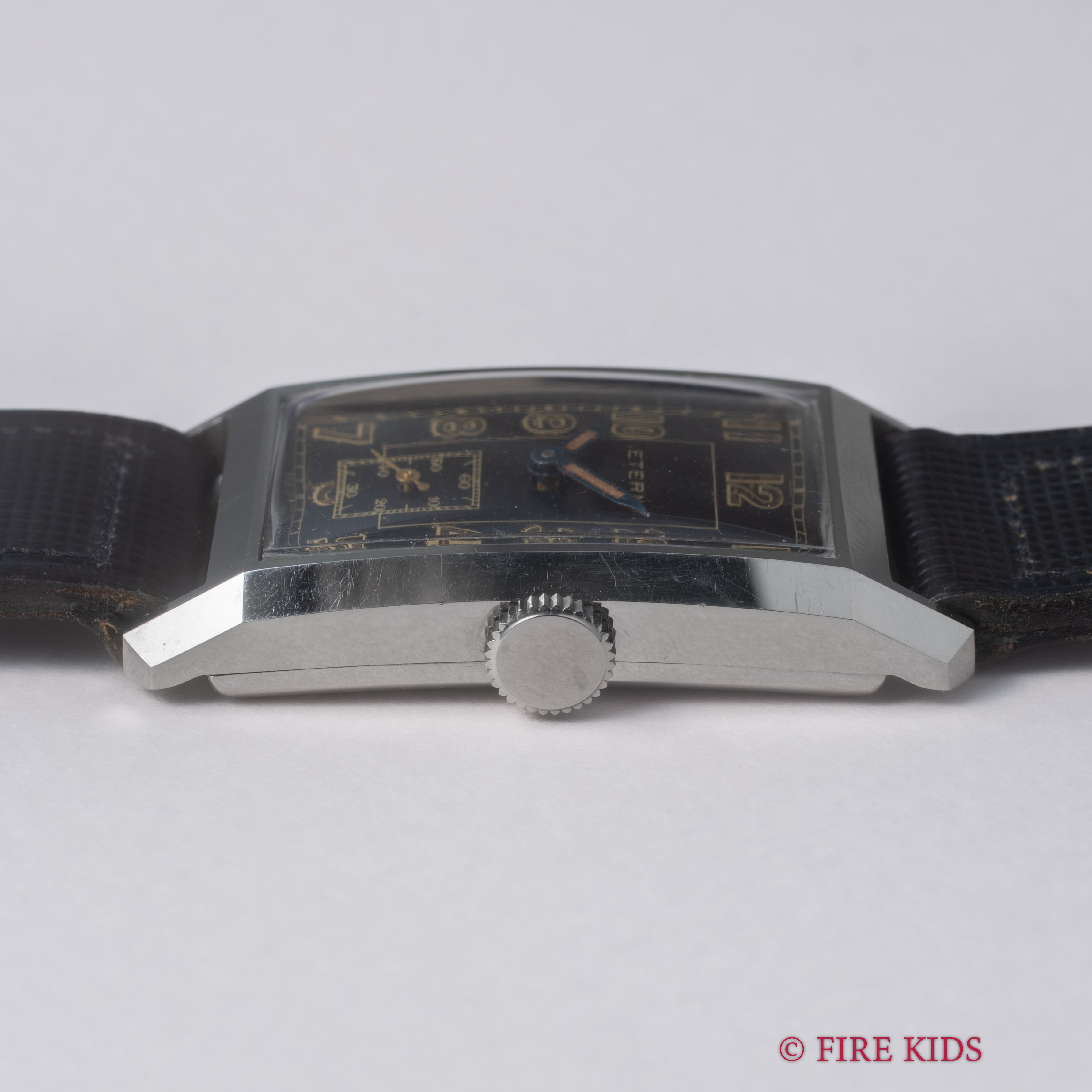 エテルナ レクタングル 1930年代製 手巻き ブラックアラビアダイヤル