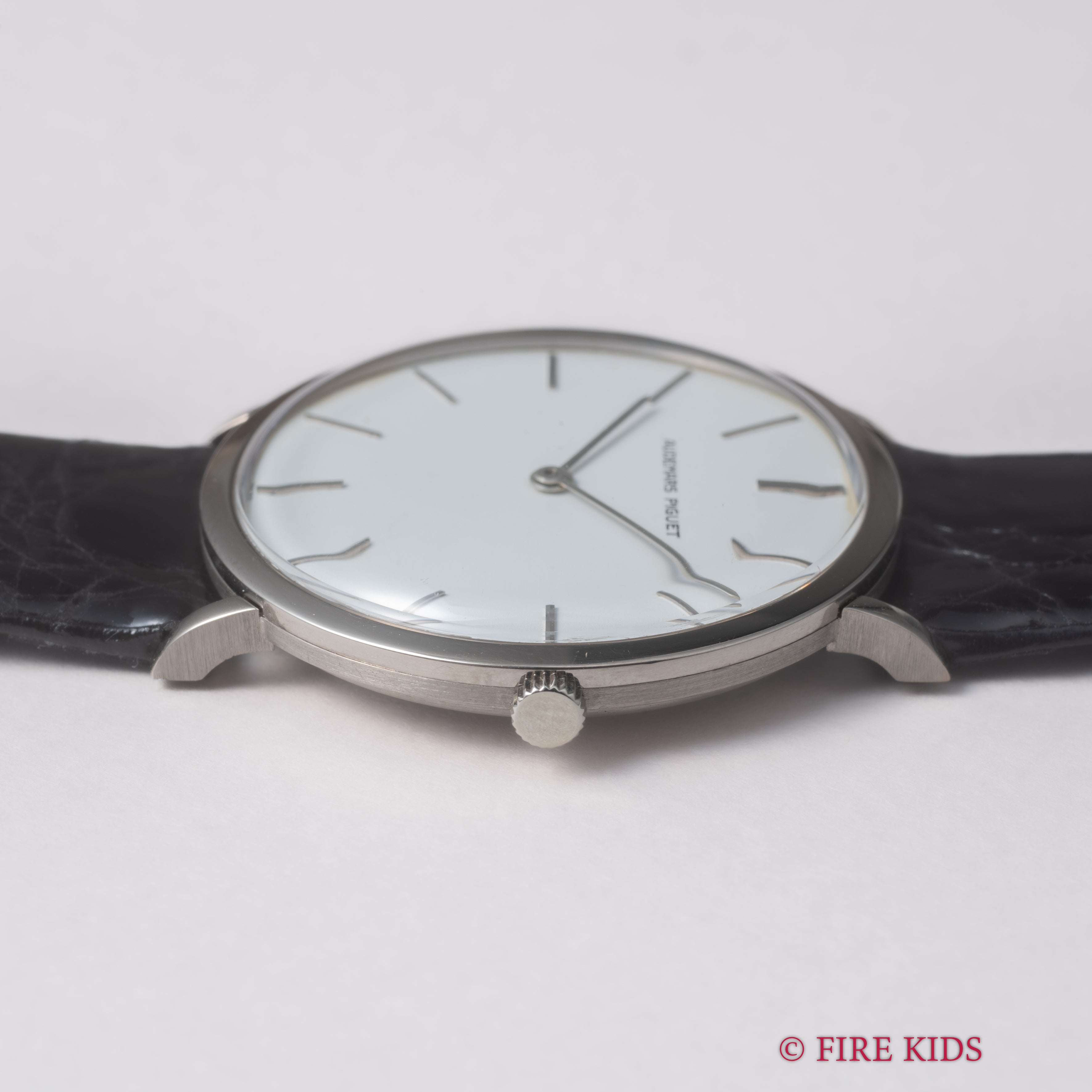 オーデマ・ピゲ 18金無垢ホワイトゴールドケース エクストラフラット 1970年代製