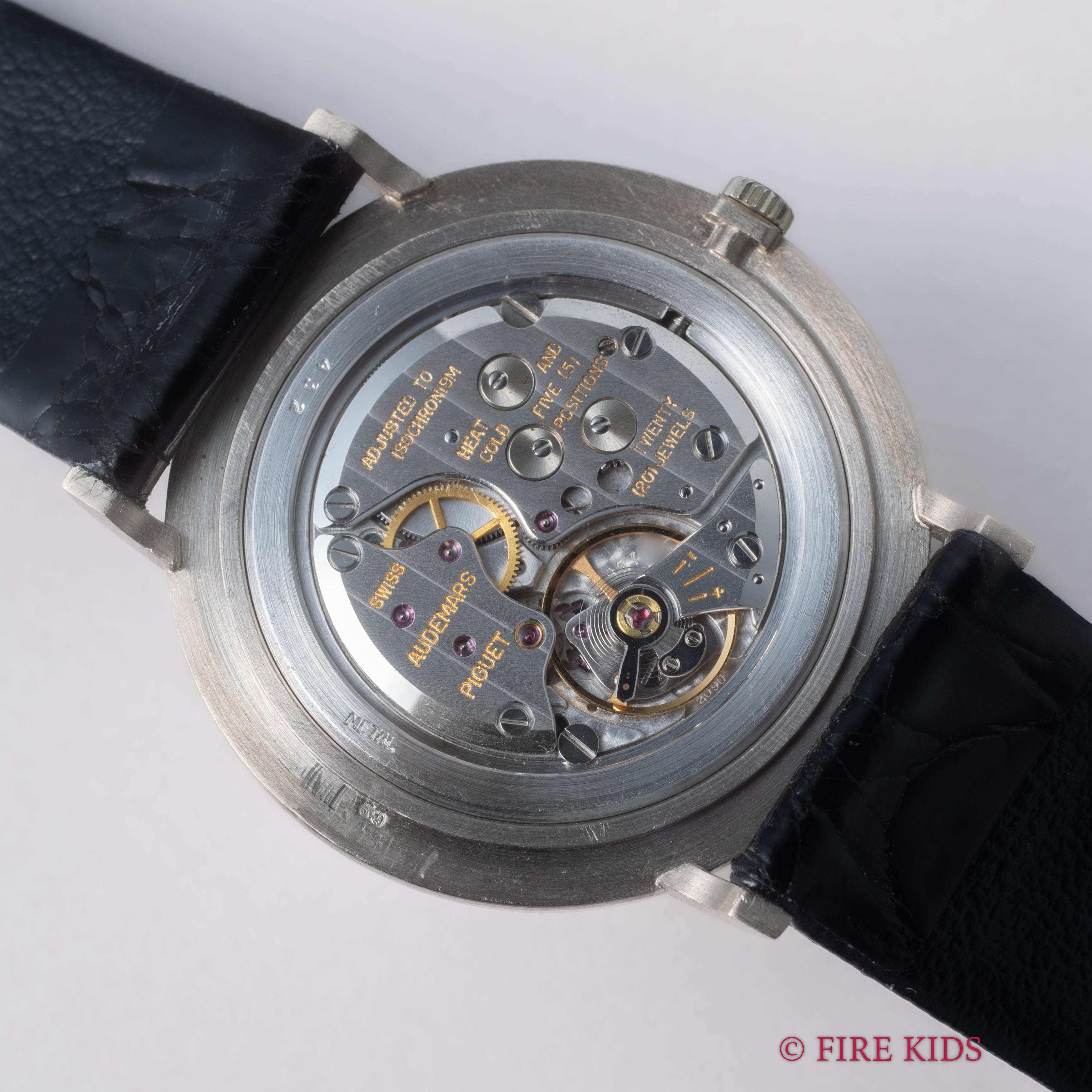 オーデマ・ピゲ 18金無垢ホワイトゴールドケース エクストラフラット 1970年代製