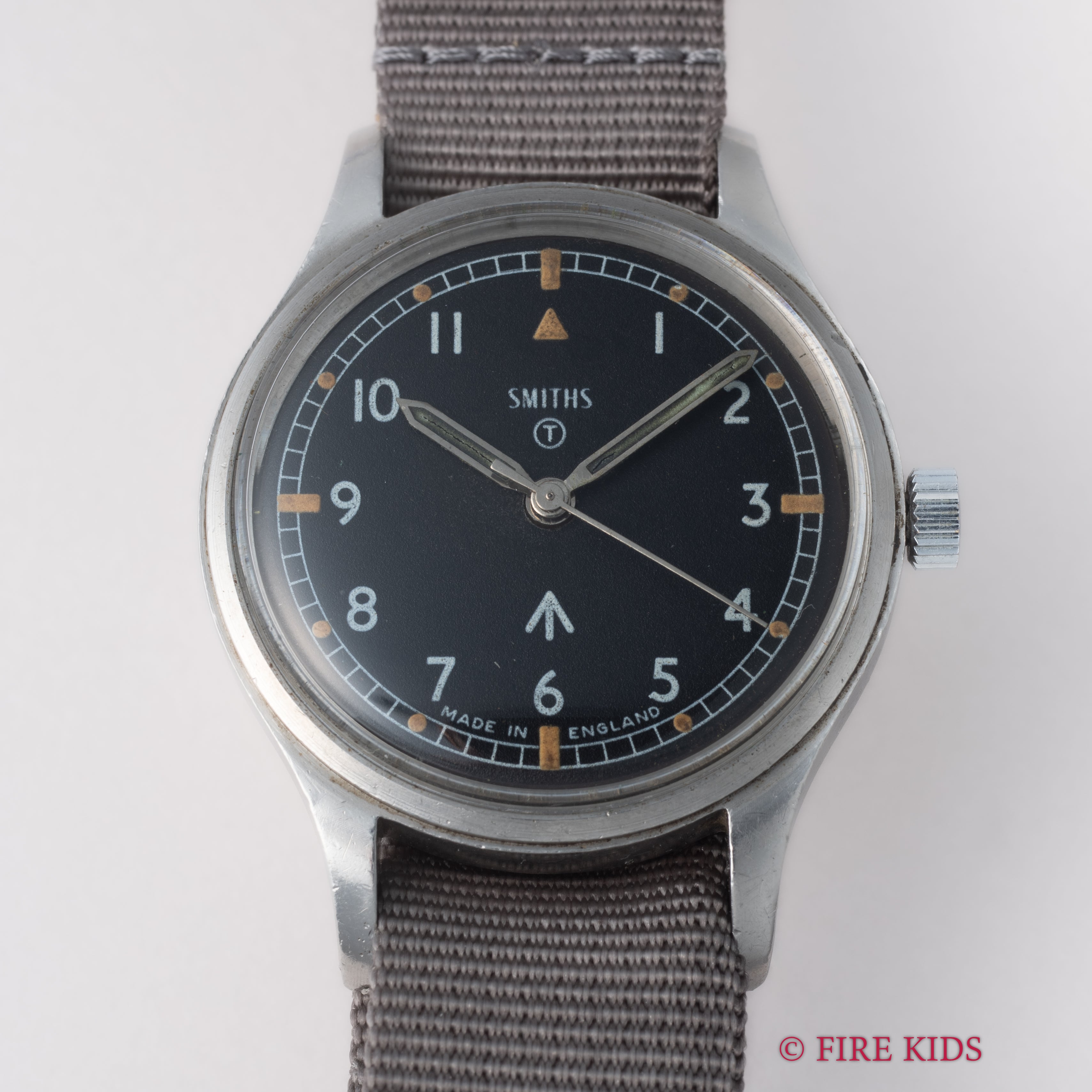 スミス ブロードアロー イギリス軍用時計 1968年製 イングランド製 W10/6645-99-961-4045