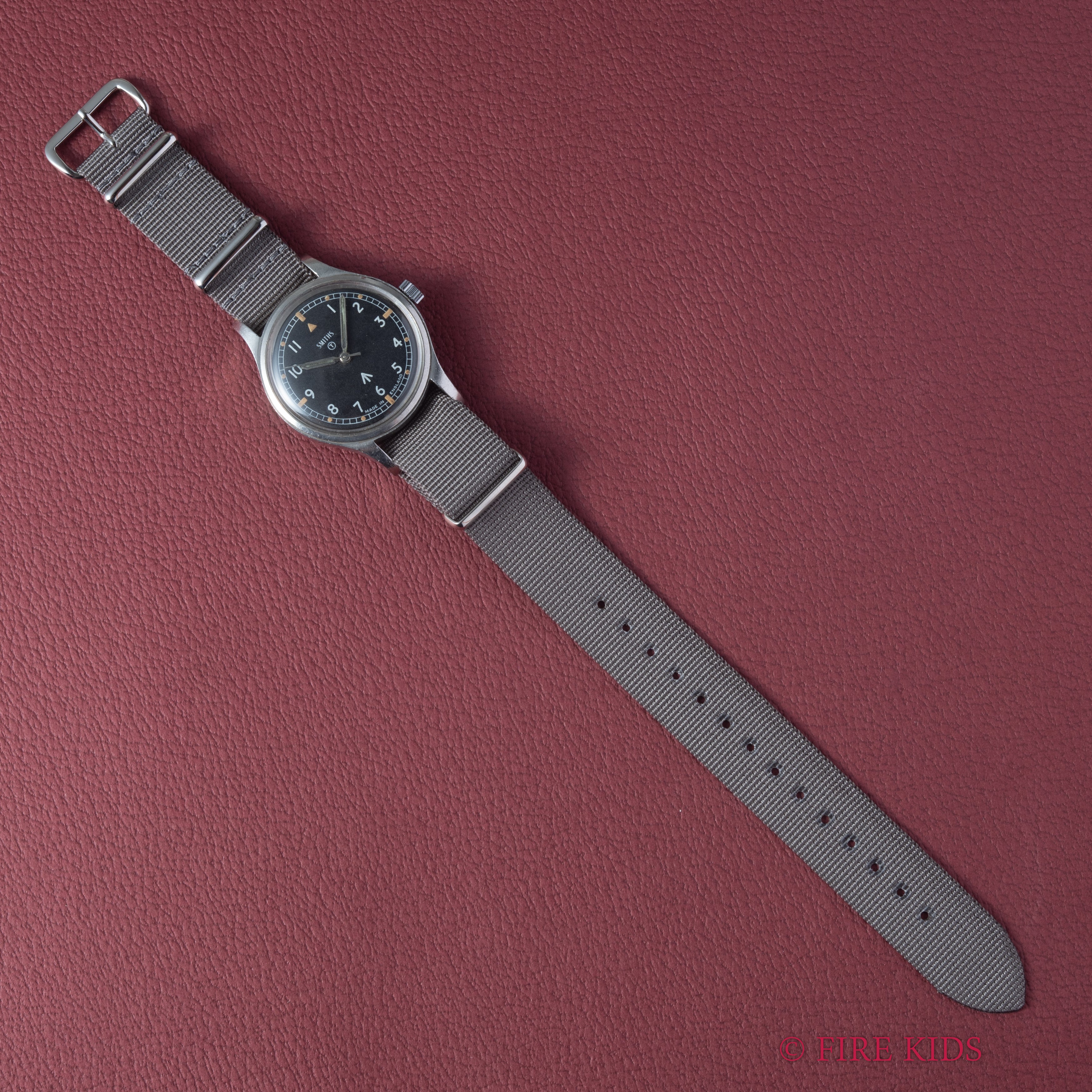 スミス ブロードアロー イギリス軍用時計 1968年製 イングランド製 W10/6645-99-961-4045