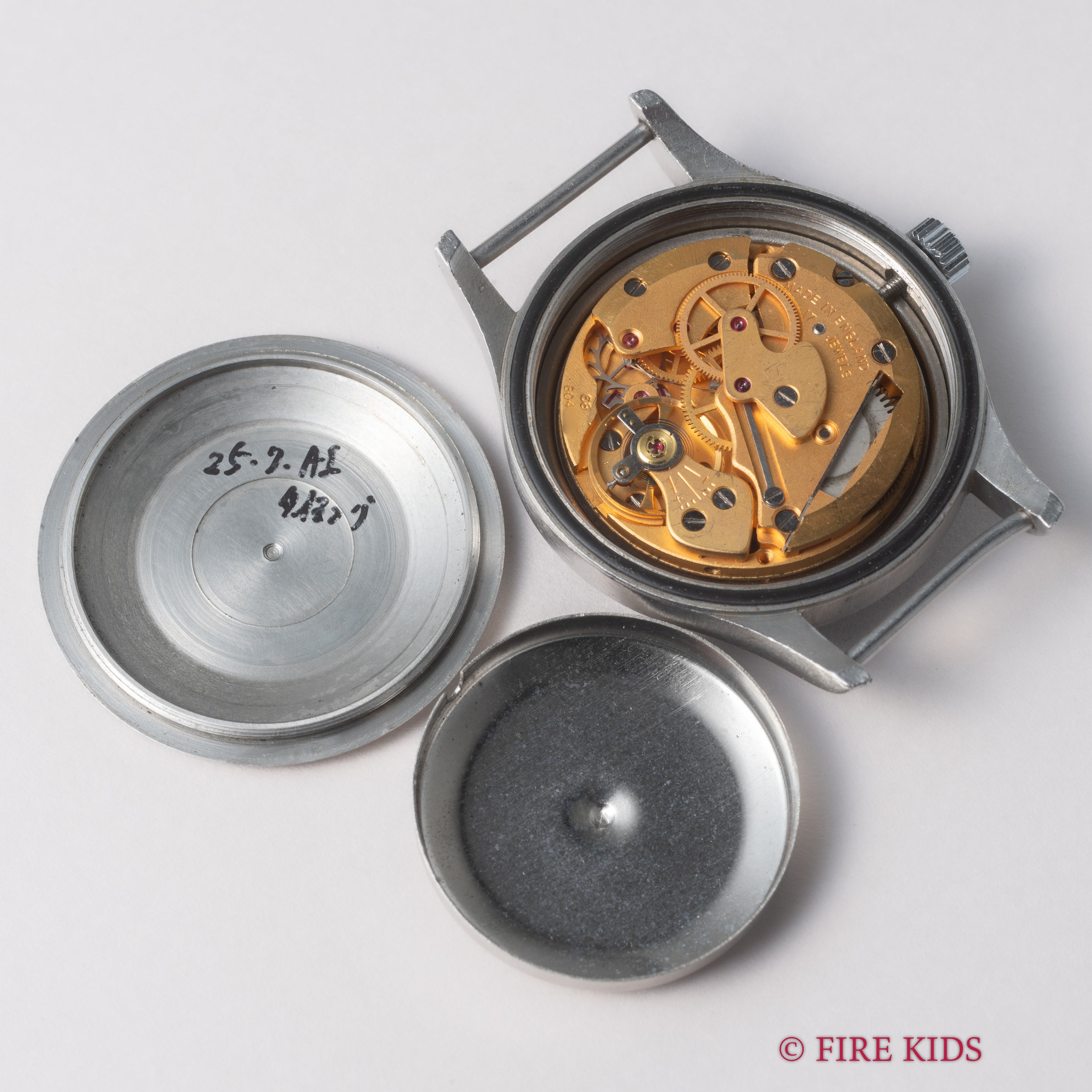 スミス ブロードアロー イギリス軍用時計 1968年製 イングランド製 W10/6645-99-961-4045