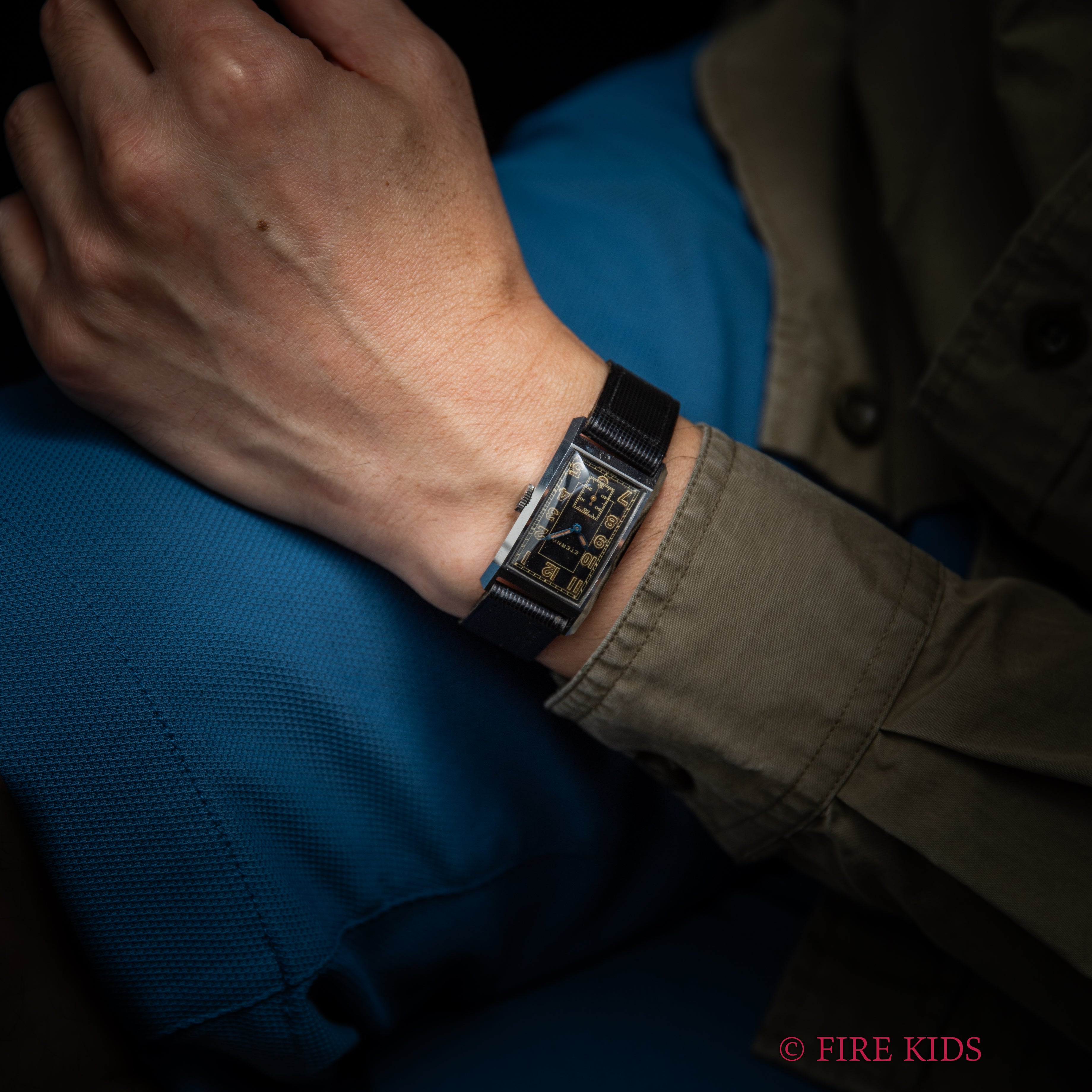 エテルナ レクタングル 1930年代製 手巻き ブラックアラビアダイヤル