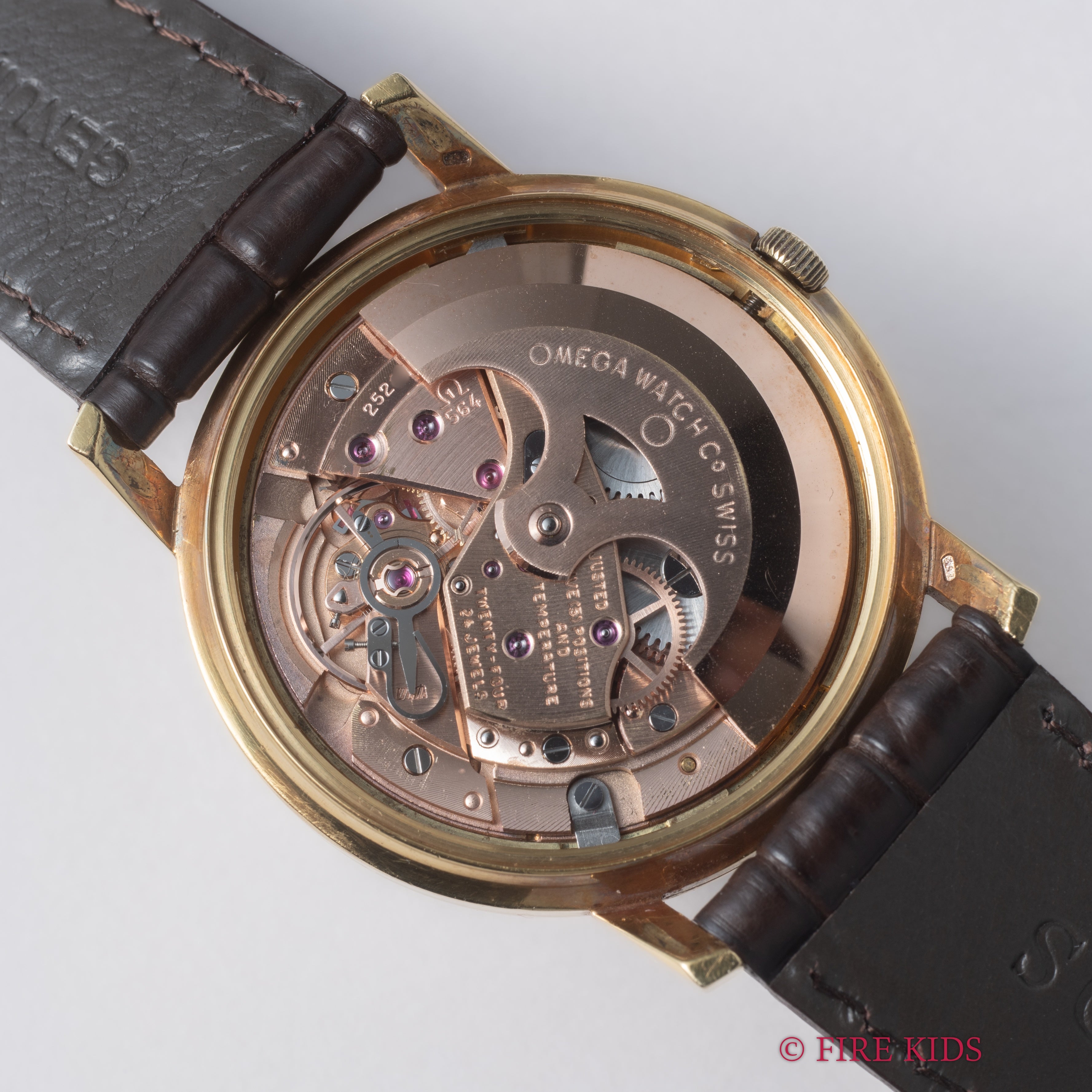 オメガ 18金無垢 コンステレーション 12角 1967年製 Ref.168.010/11 Cal.564