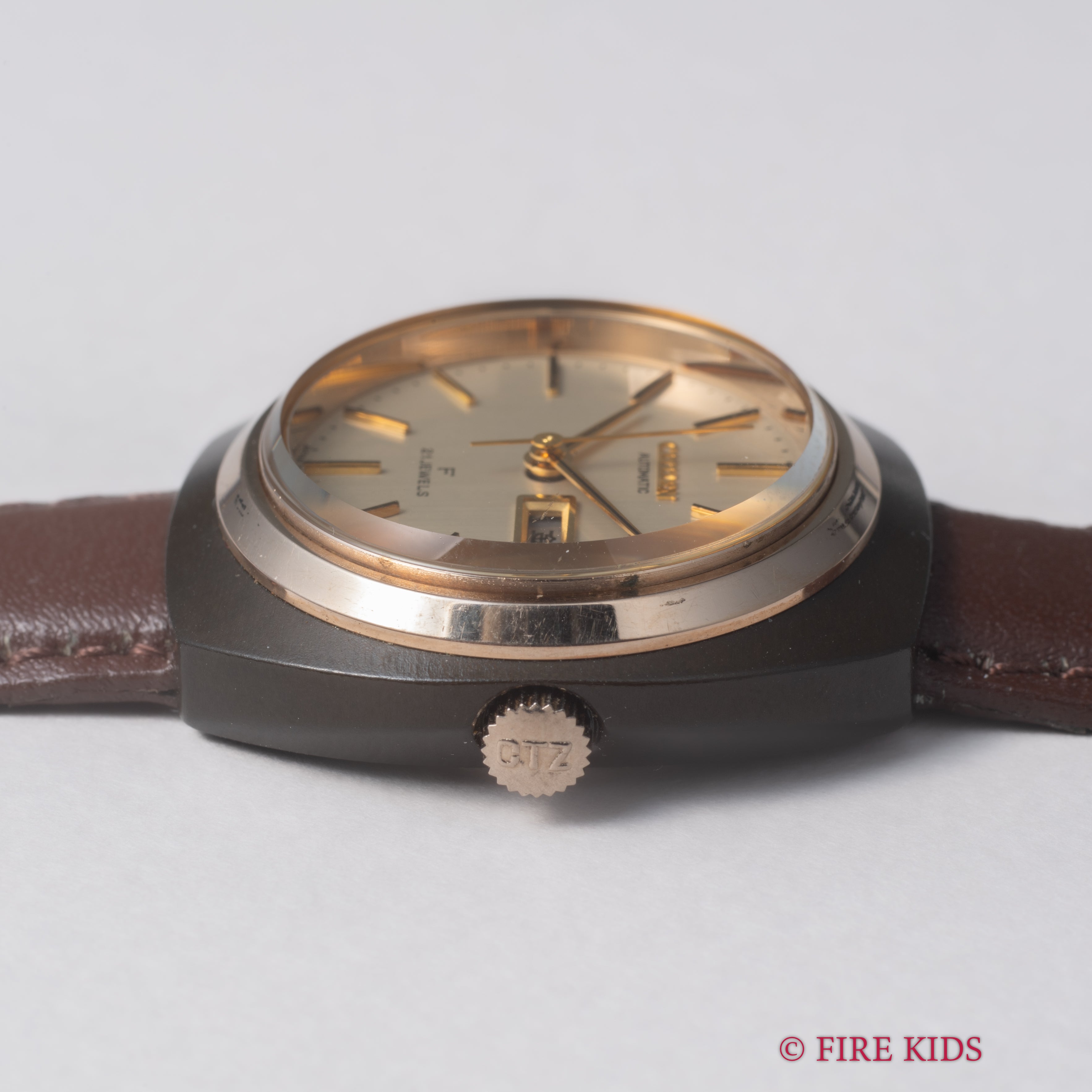 シチズン コスモスター 自動巻き 1976年製 レディース  ブラッキーケース