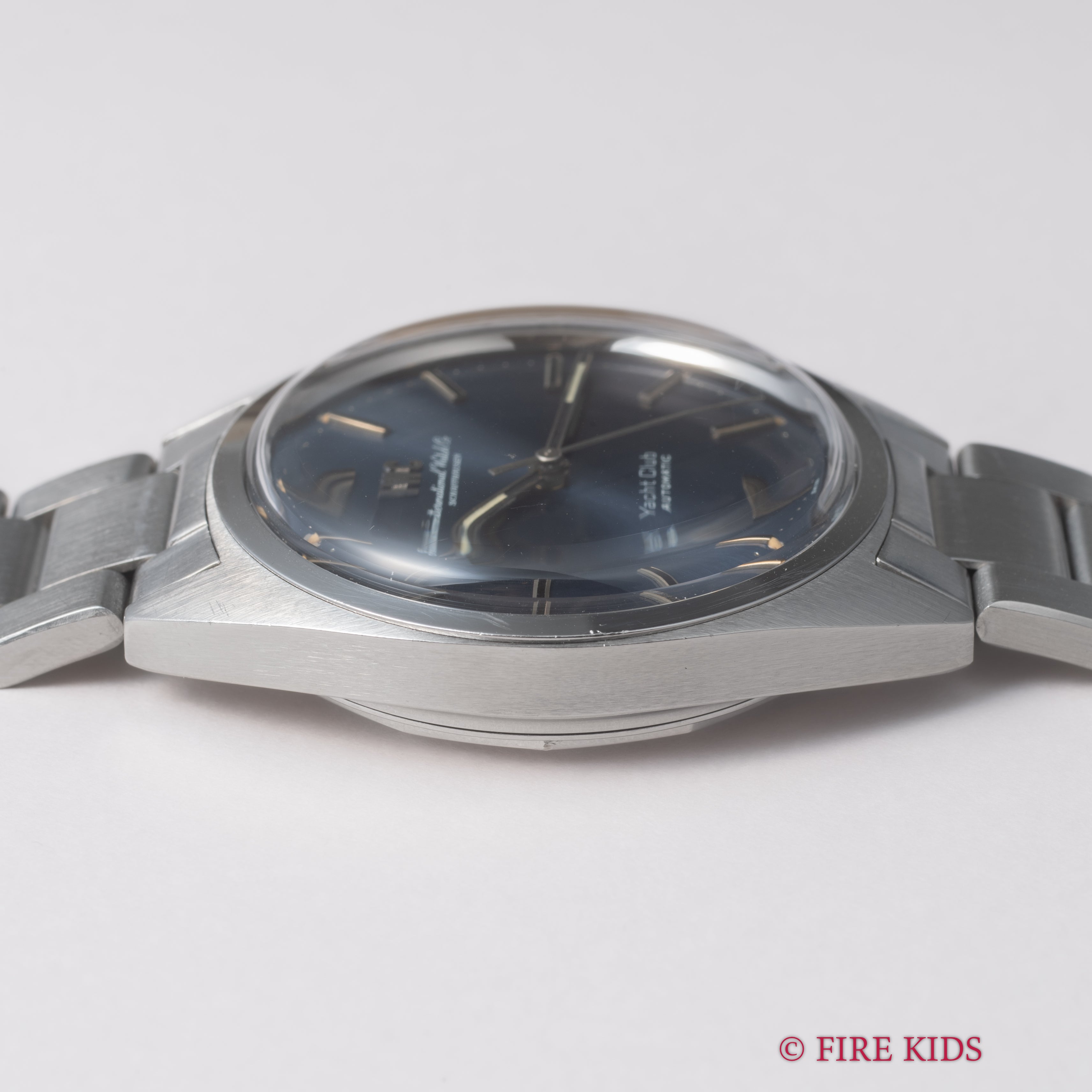 IWC ヨットクラブ 1973年製 ノンデイト ブルーダイヤル ペラトン式自動巻 箱・ギャラ付 純正3連ブレス