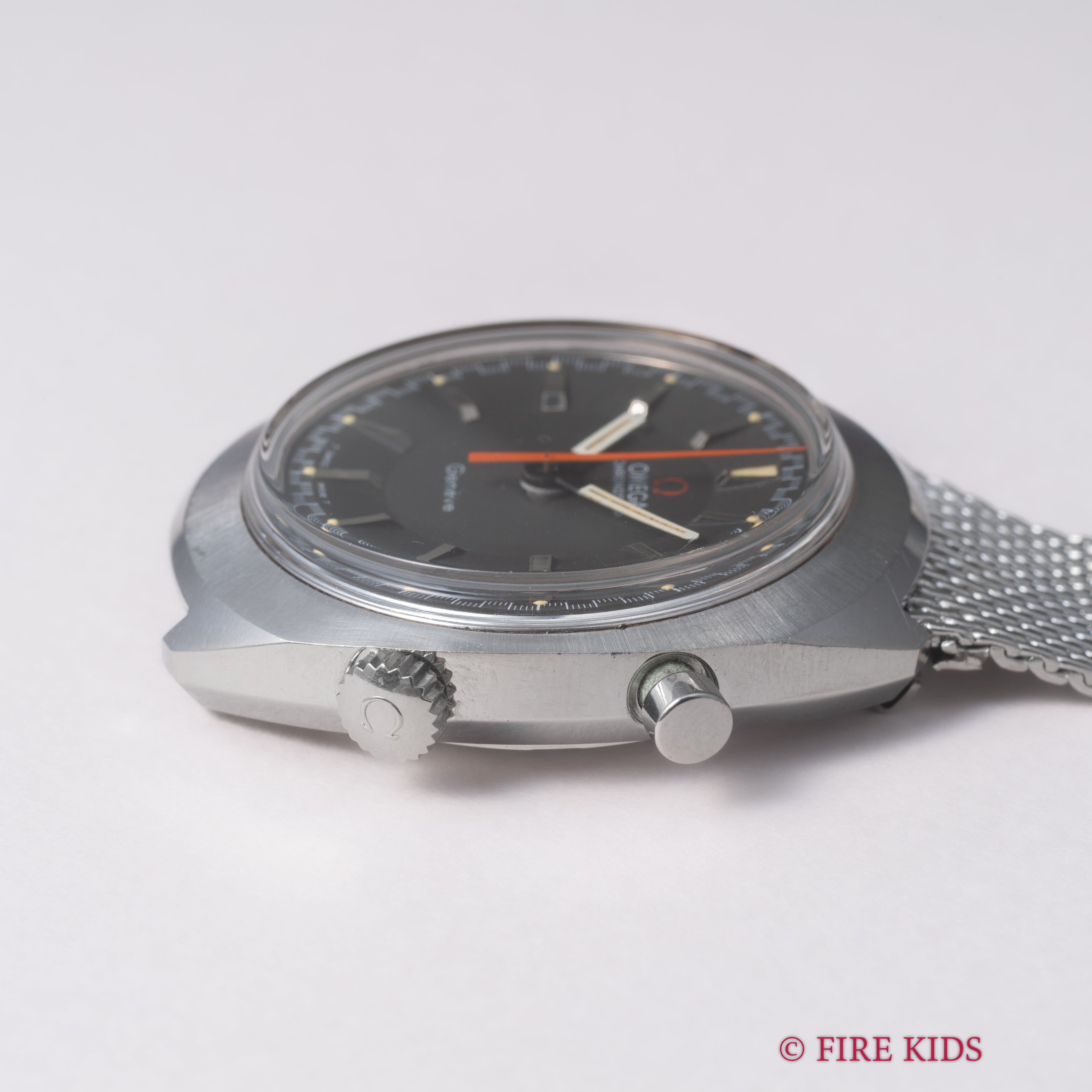 オメガ クロノストップ 1968年製 Ref.145.009 手巻 Cal.865 純正メッシュブレス