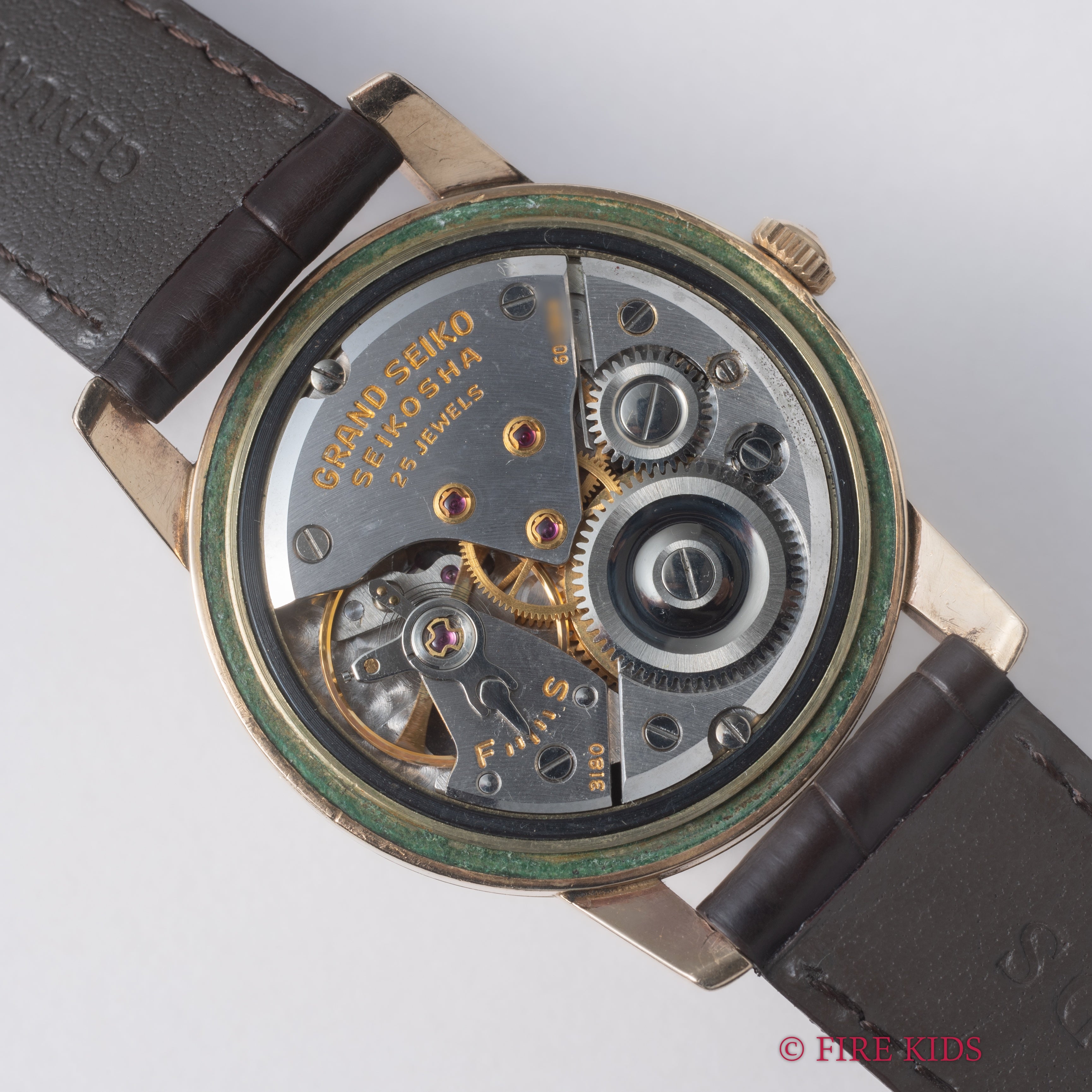 グランドセイコー ファーストモデル 1960年製 Ref.J14070GS 彫文字盤 Cal.3180 箱、タグ、歩度証明書付き