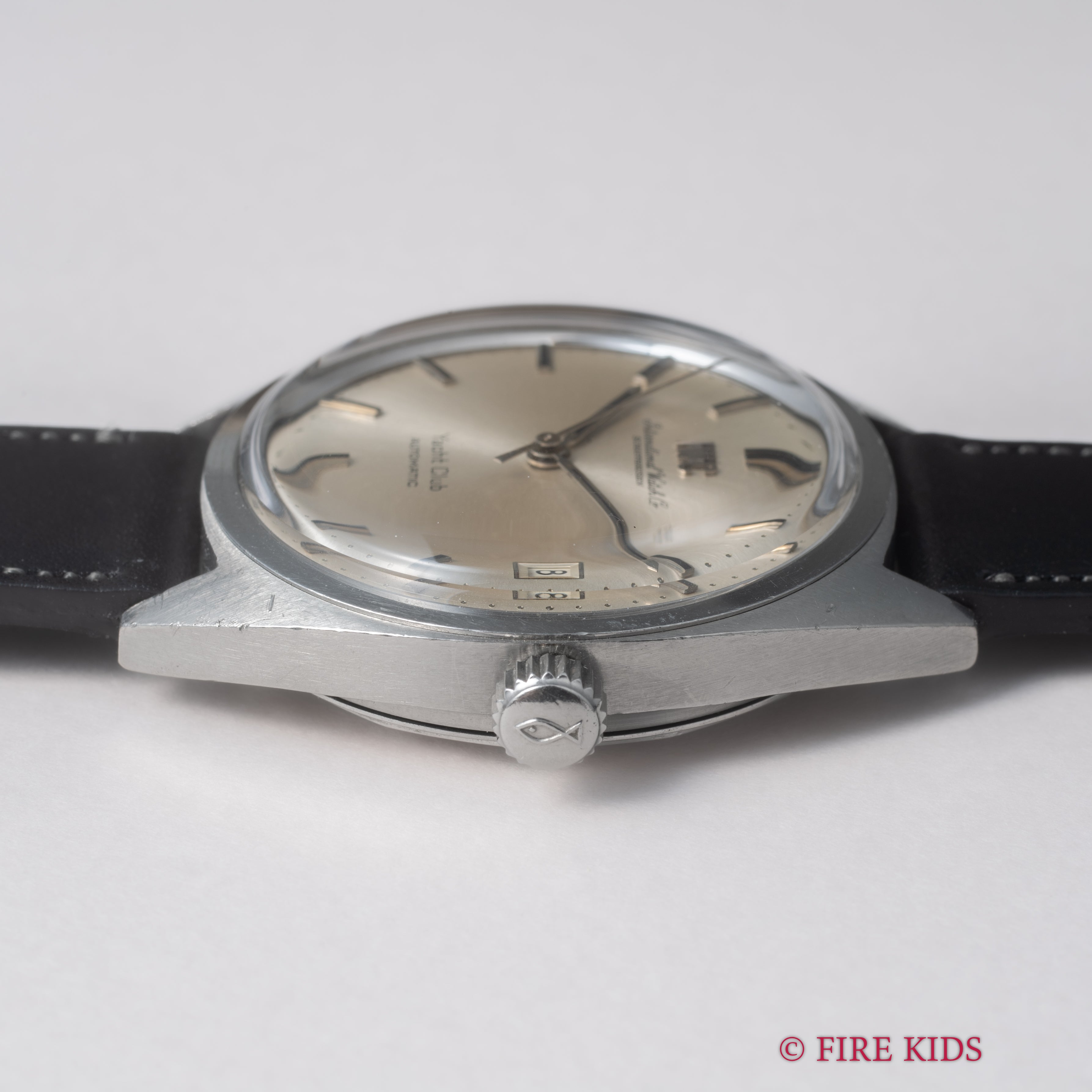 IWC ヨットクラブ 1967年製 Ref.R811A ペラトン式自動巻 Cal.8541 シルバーダイヤル