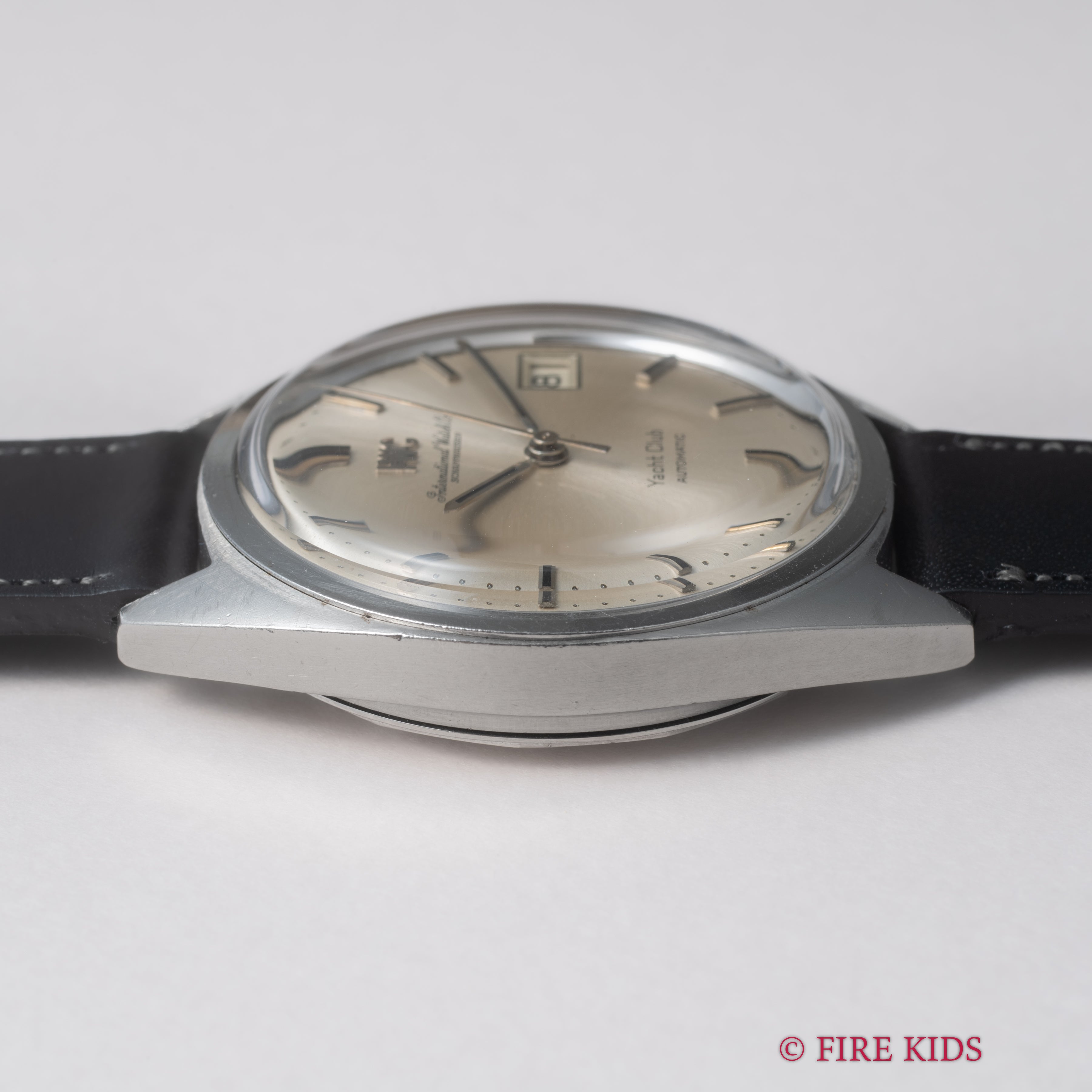 IWC ヨットクラブ 1967年製 Ref.R811A ペラトン式自動巻 Cal.8541 シルバーダイヤル