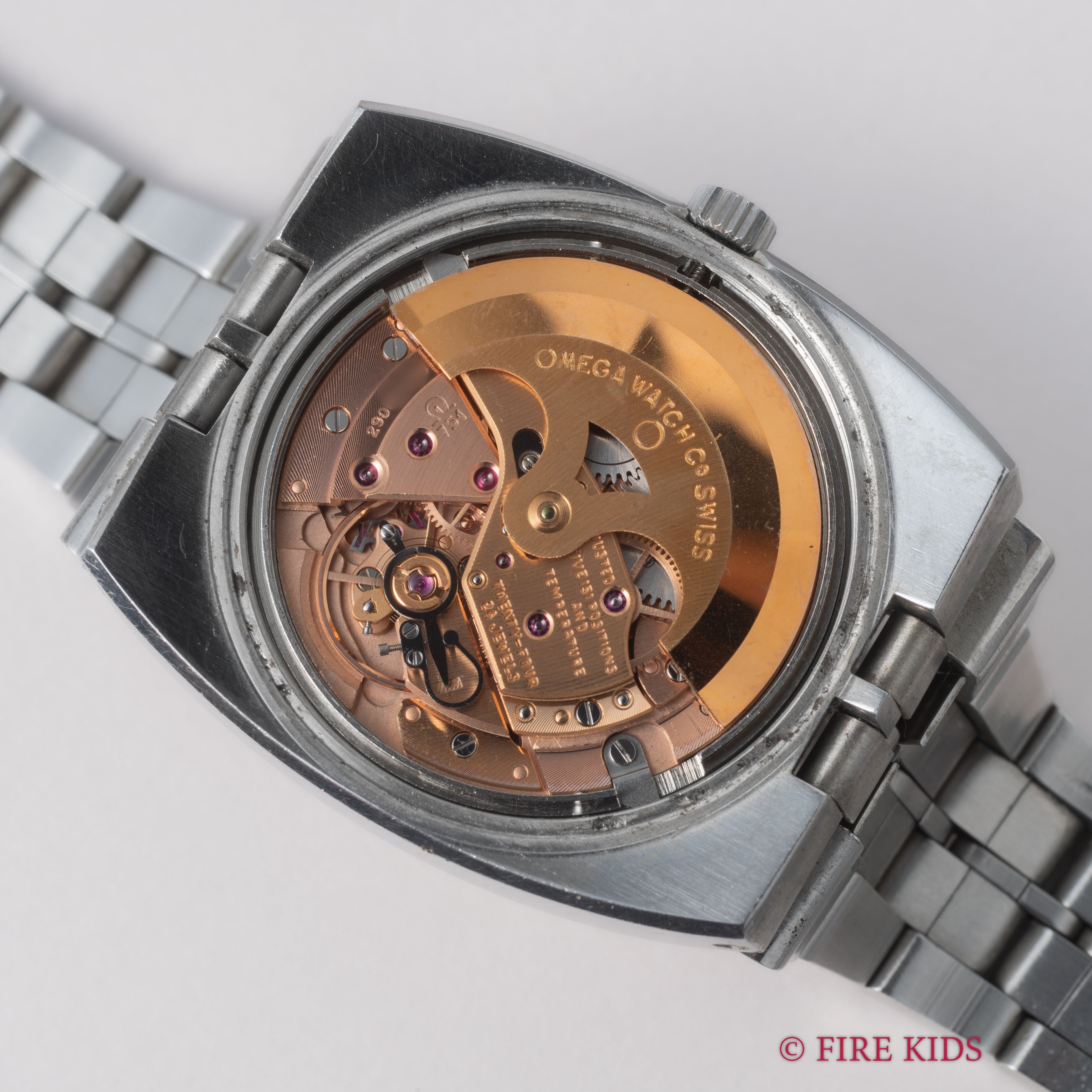 オメガ コンステレーション インテグレート 自動巻クロノメーター 1969年製 Ref.168.045 Cal.751