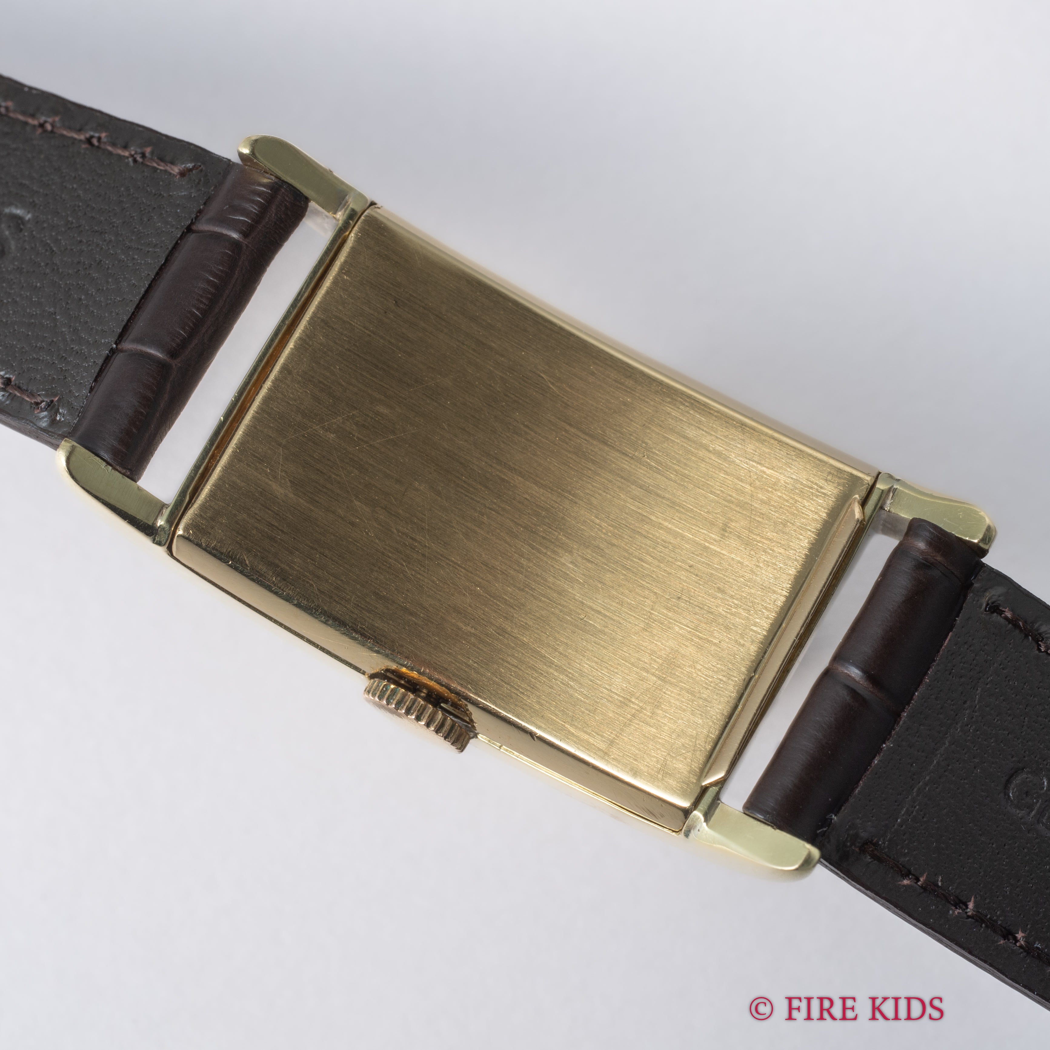 モバード カーヴィプラン レクタンギュラー 18金無垢 手巻き Ref.1823