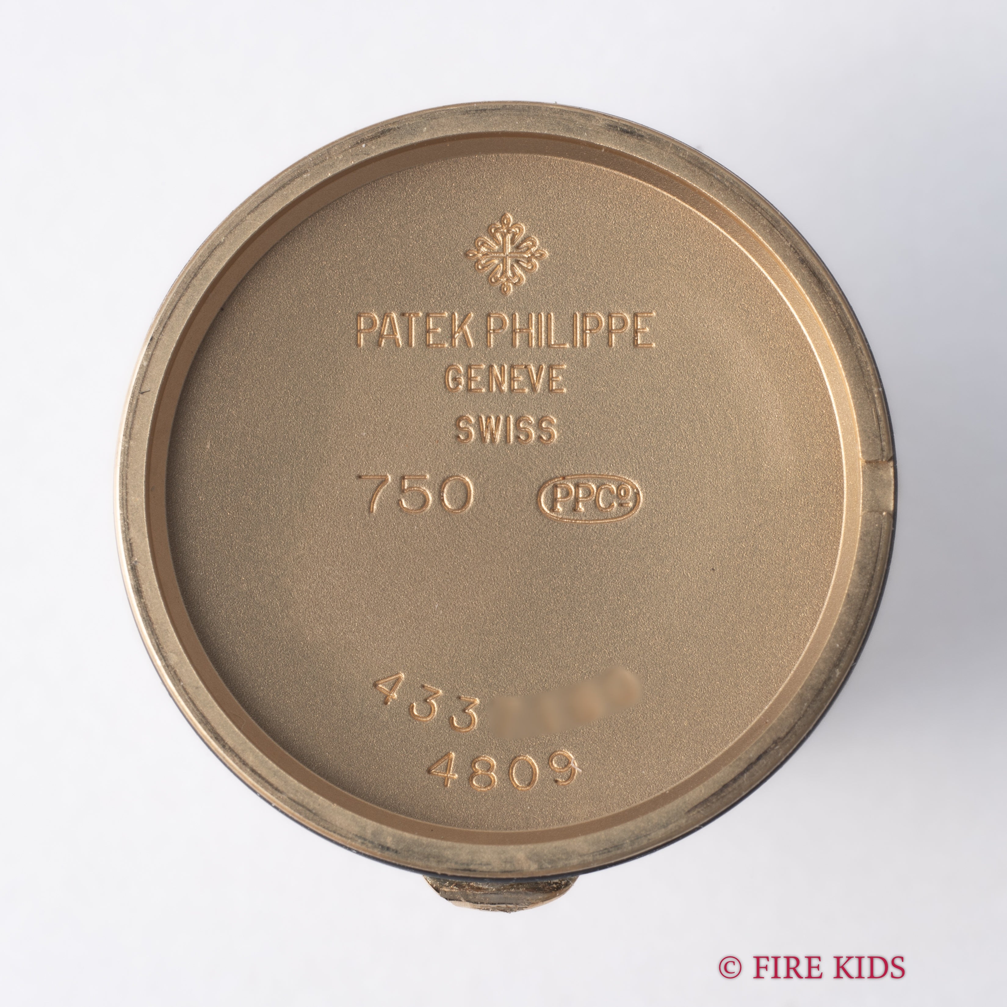 パテック・フィリップ カラトラバ 2005年製 レディース 手巻き 18金無垢イエローゴールド 箱、ギャランティー付き