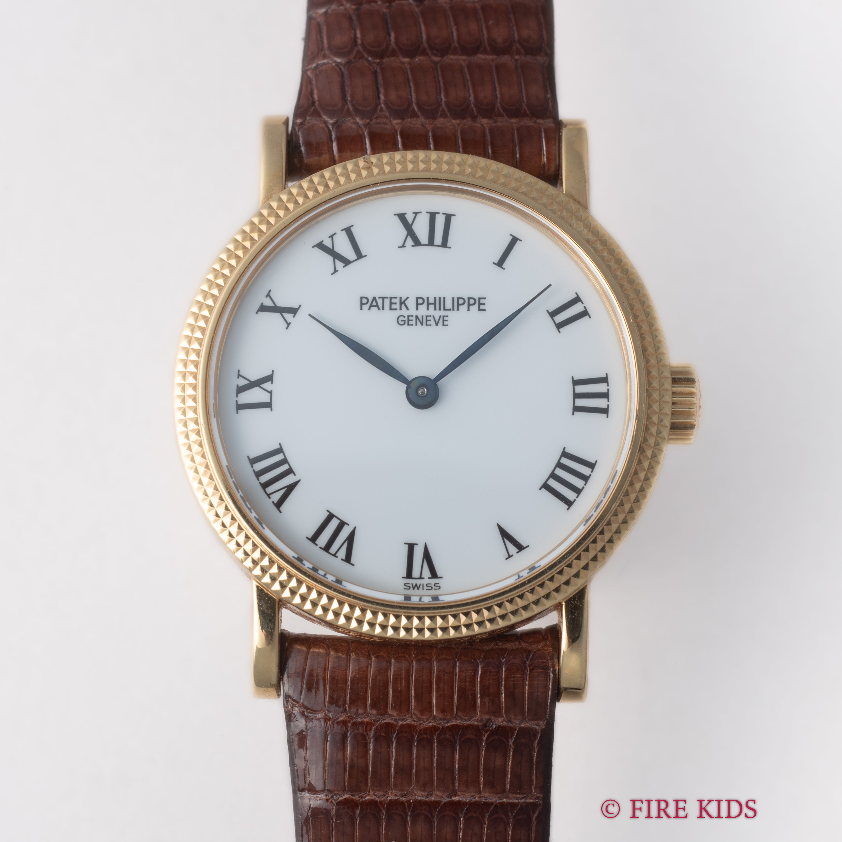 パテック・フィリップ カラトラバ 2005年製 レディース 手巻き 18金無垢イエローゴールド 箱、ギャランティー付き