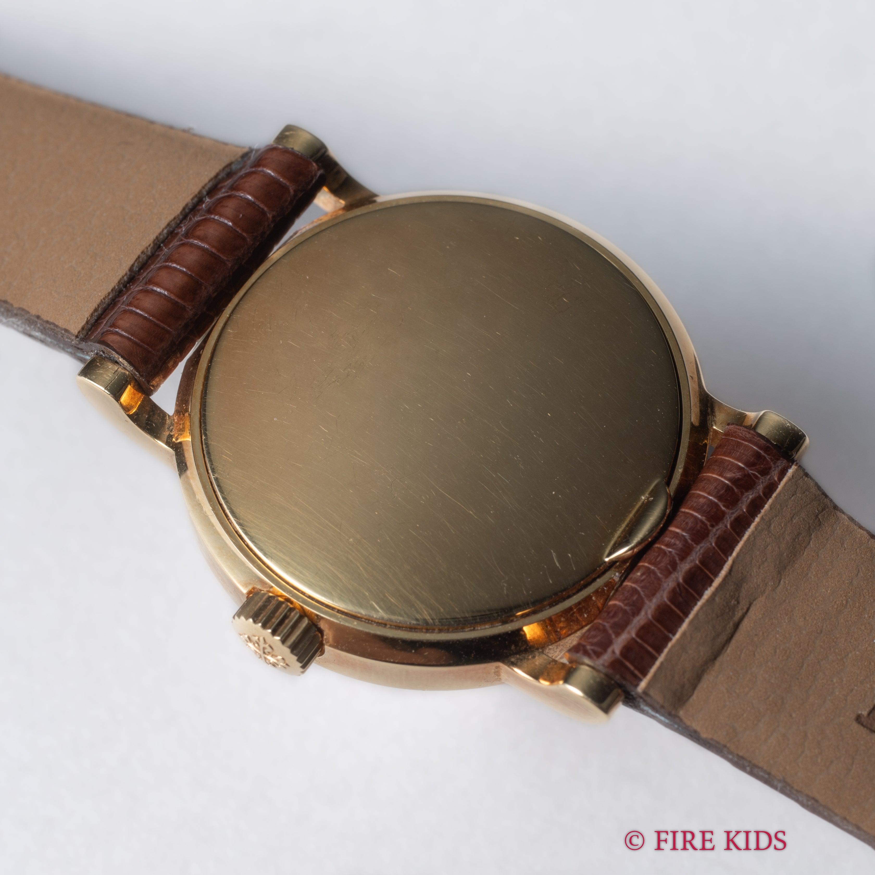 パテック・フィリップ カラトラバ 2005年製 レディース 手巻き 18金無垢イエローゴールド 箱、ギャランティー付き