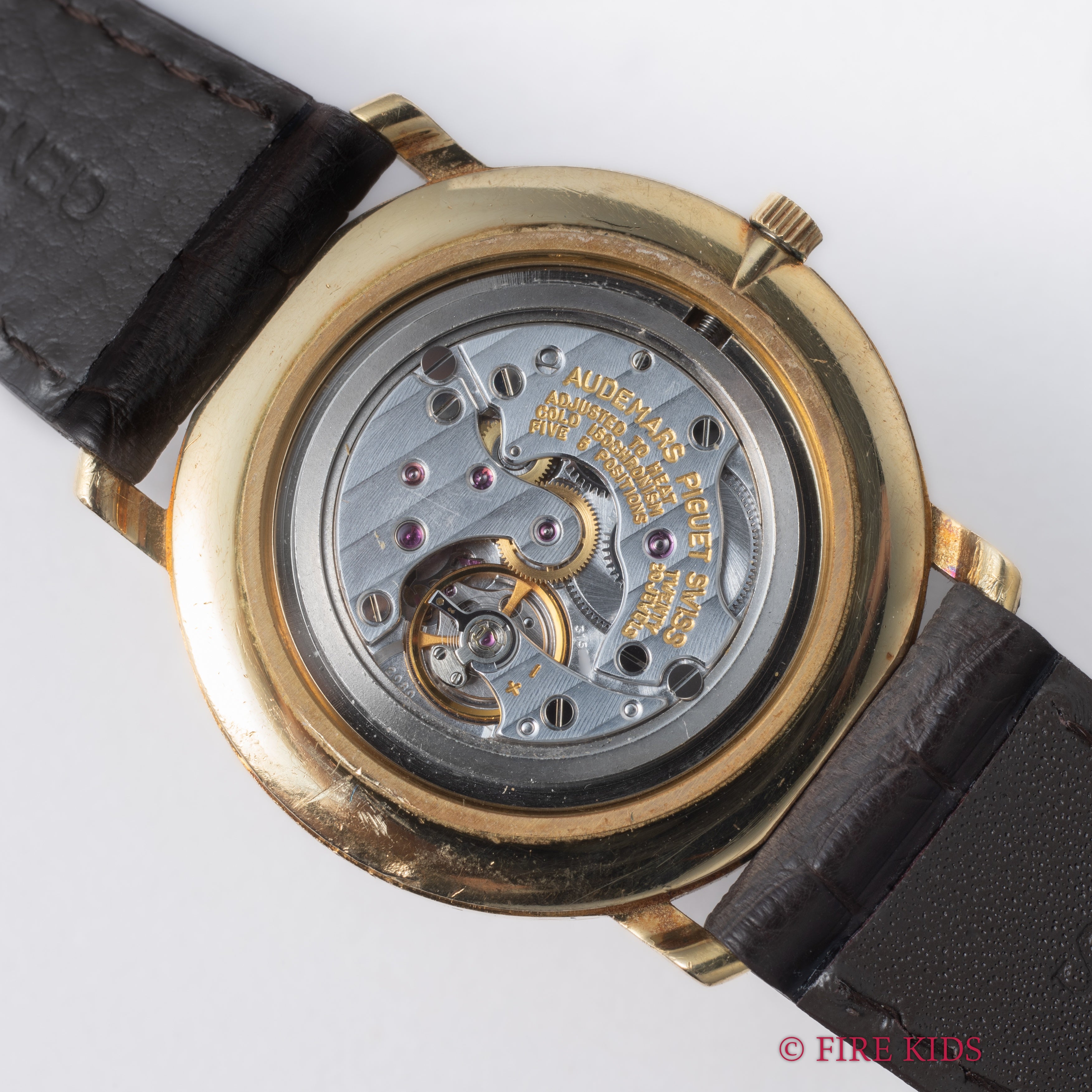 オーデマ・ピゲ ディスクカレンダー 1980~86年製 18金無垢ケース 手巻 Cal.2080 純正尾錠