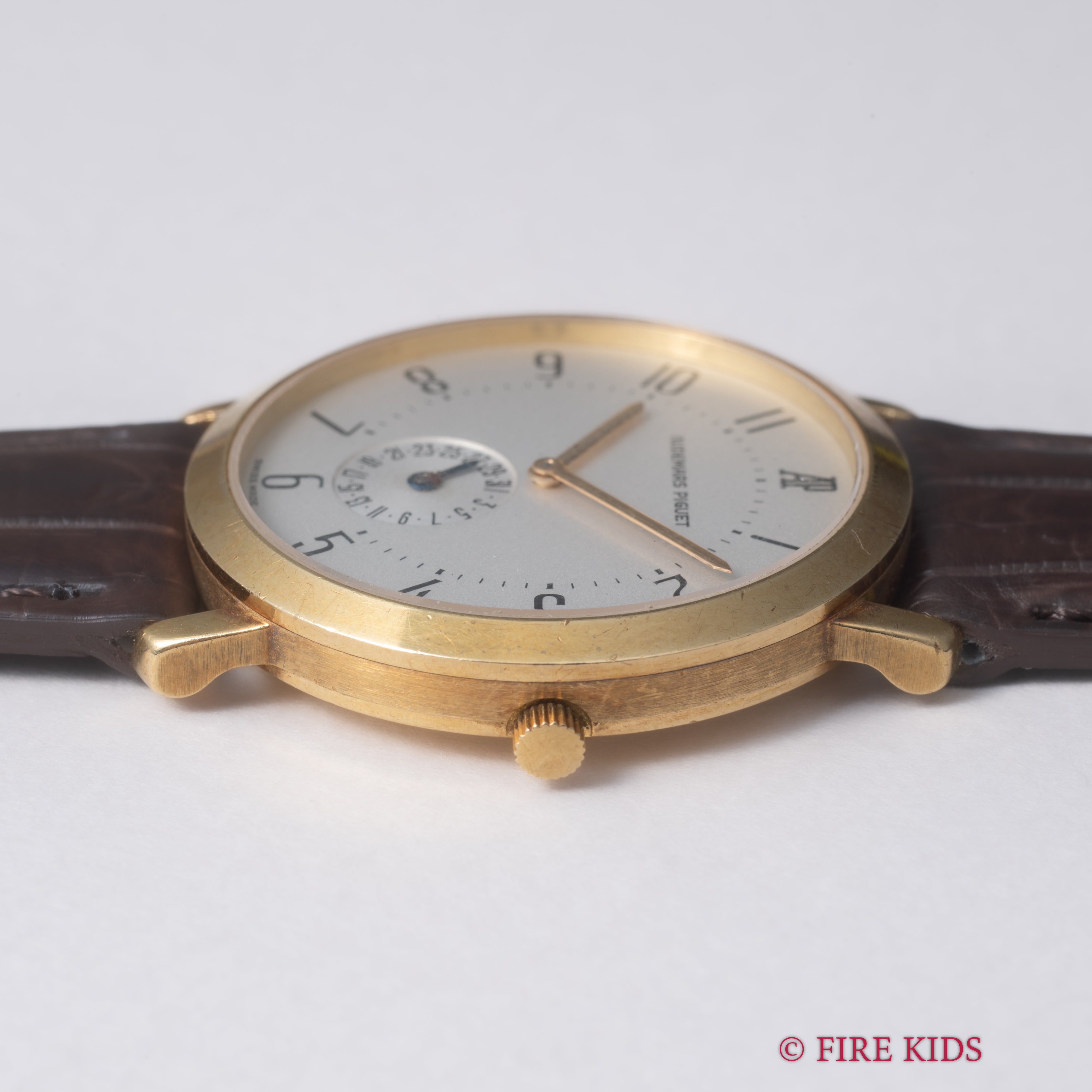 オーデマ・ピゲ ディスクカレンダー 1980~86年製 18金無垢ケース 手巻 Cal.2080 純正尾錠