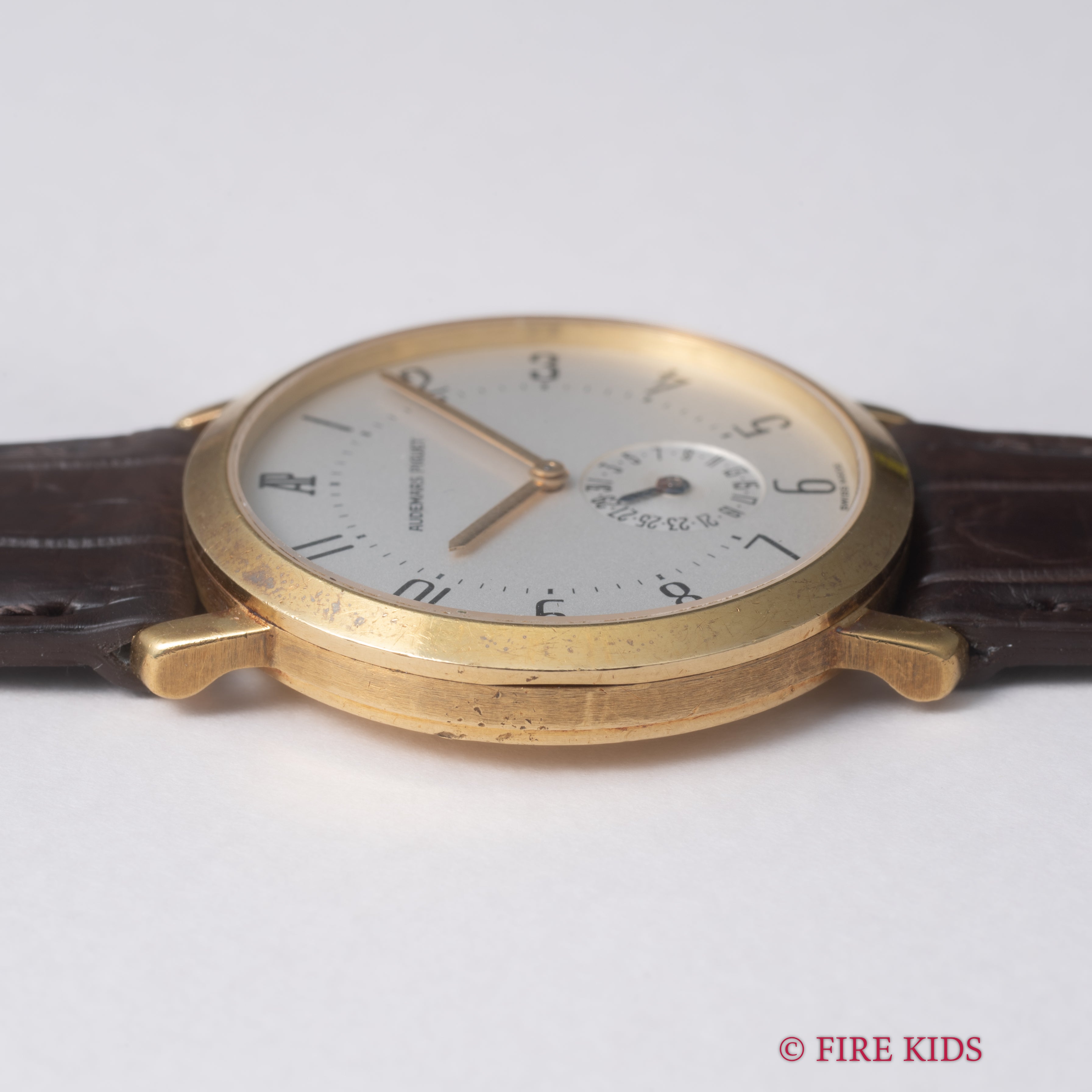 オーデマ・ピゲ ディスクカレンダー 1980~86年製 18金無垢ケース 手巻 Cal.2080 純正尾錠