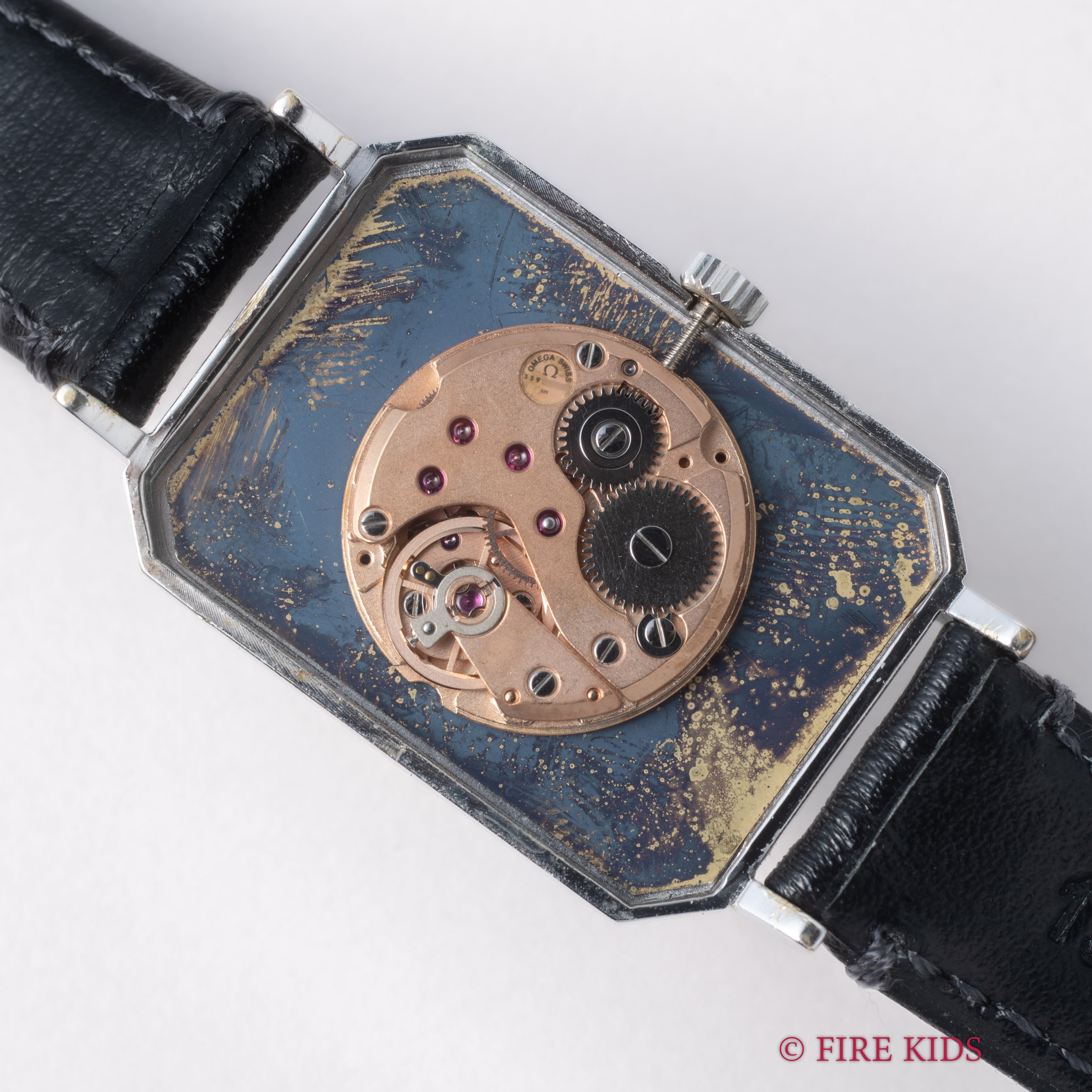 オメガ デ・ヴィル 角型 ブルーダイヤル 1972年製 手巻き カットガラス Ref.5110378 Cal.625