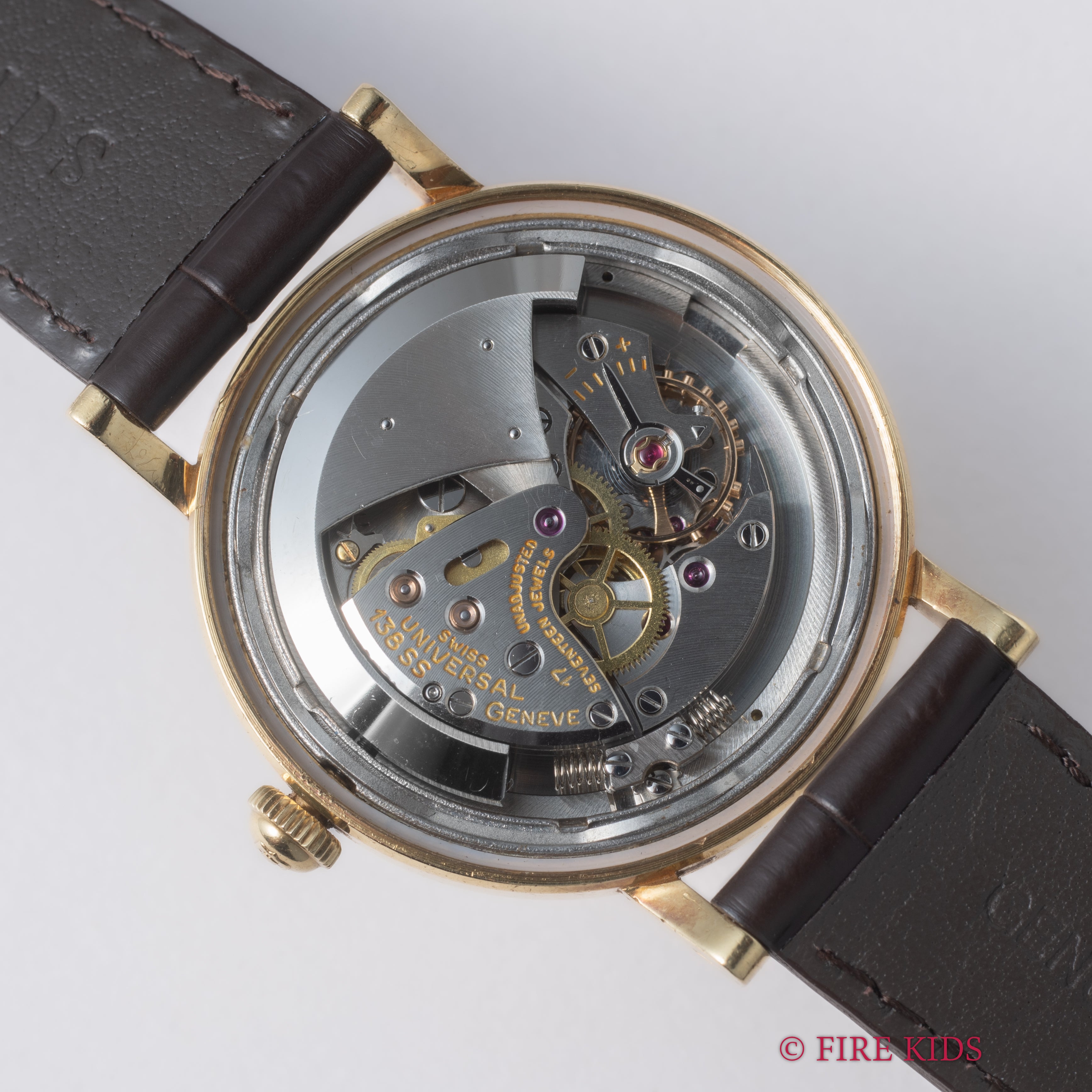 ユニバーサル・ジュネーブ 18金無垢ポールルーター デラックス 1950年代製 自動巻 Cal.138SS