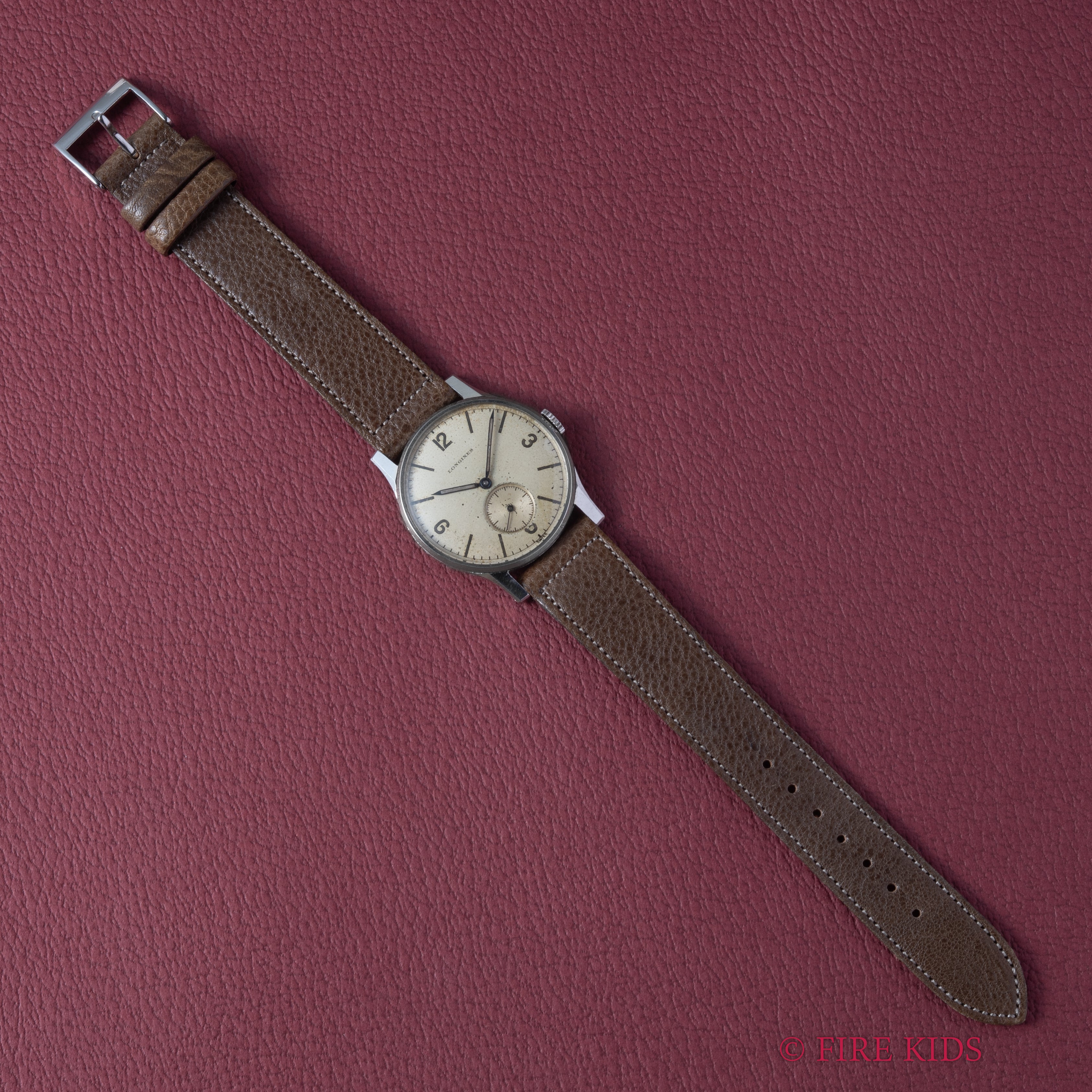 ロンジン 3バカダイヤル 1941年製 手巻きCal.23M スモールセコンド