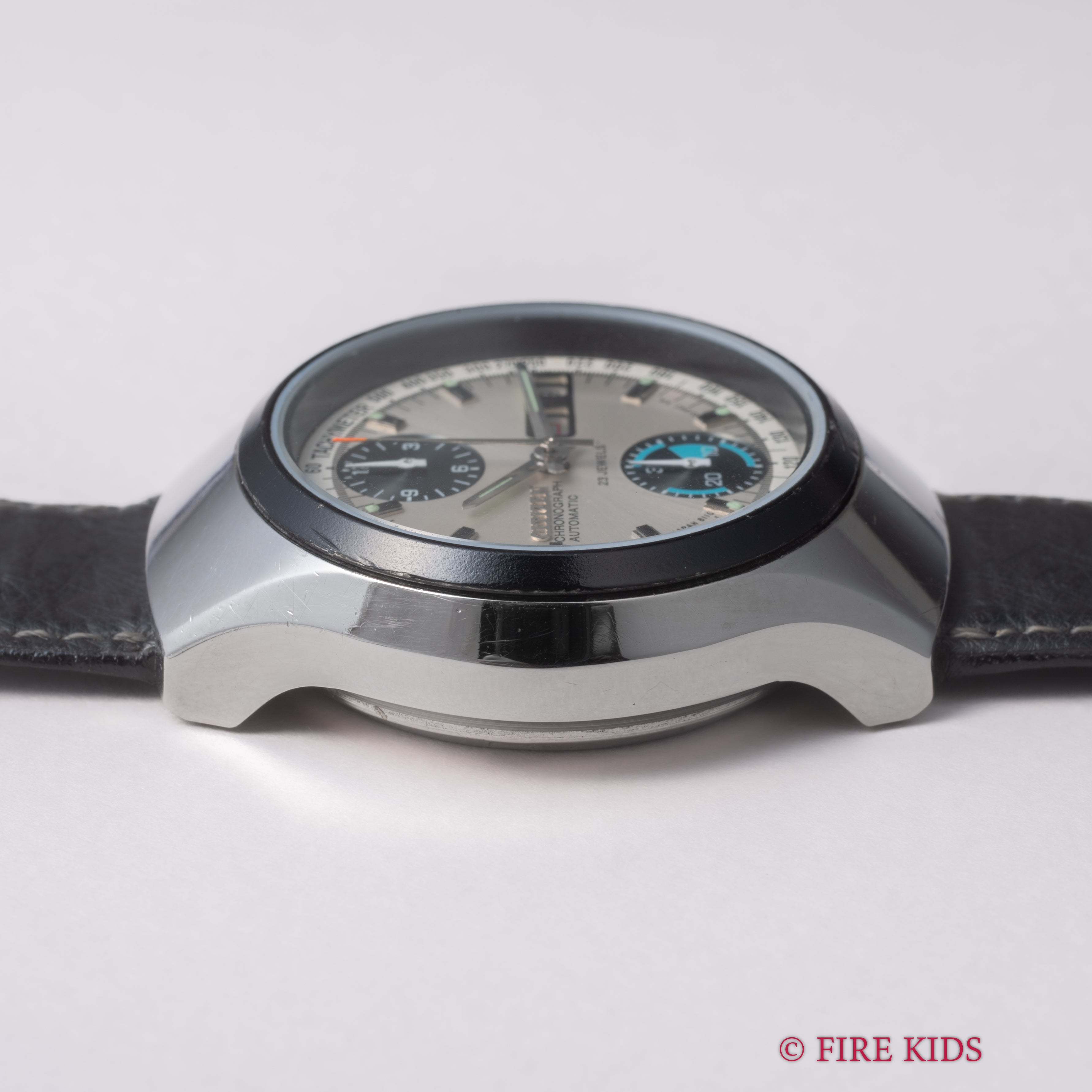 シチズン チャレンジタイマー 1975年製 パンダダイヤル 自動巻きクロノグラフ 純正革ベルト