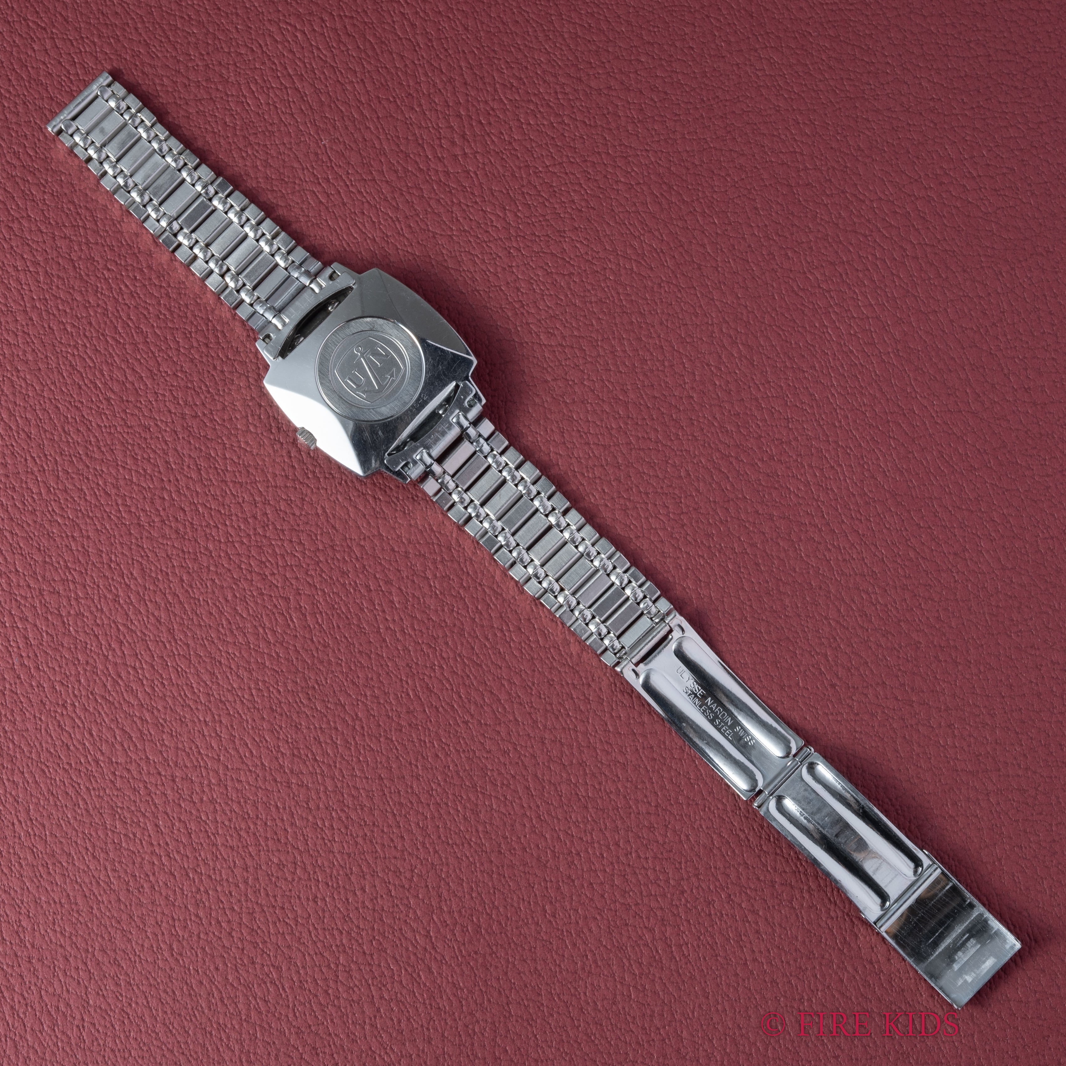 ユリスナルダン 1970年代製 オートマチック 純正ブレス付き クッションケース