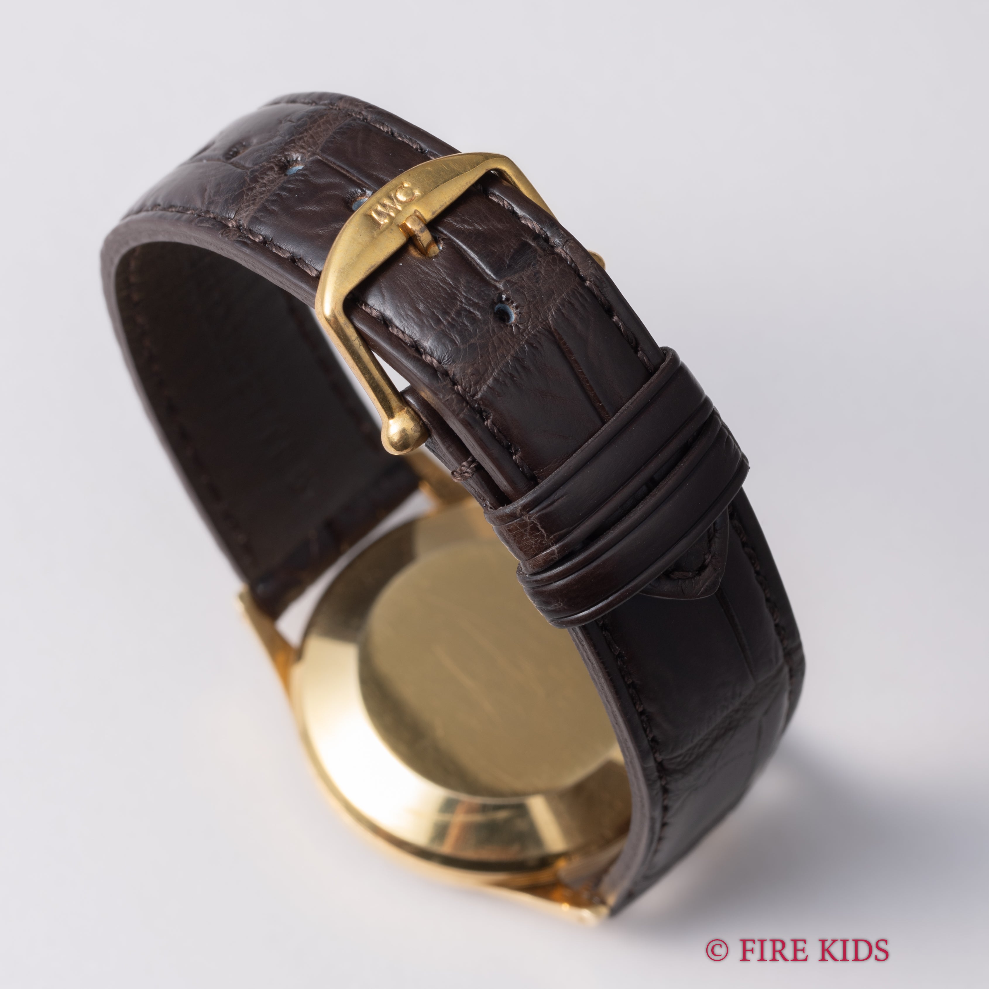 IWC ラウンドケース 1962年製 18金無垢イエローゴールド Cal.853 ノンデイト自動巻き 純正尾錠、革ベルト付き