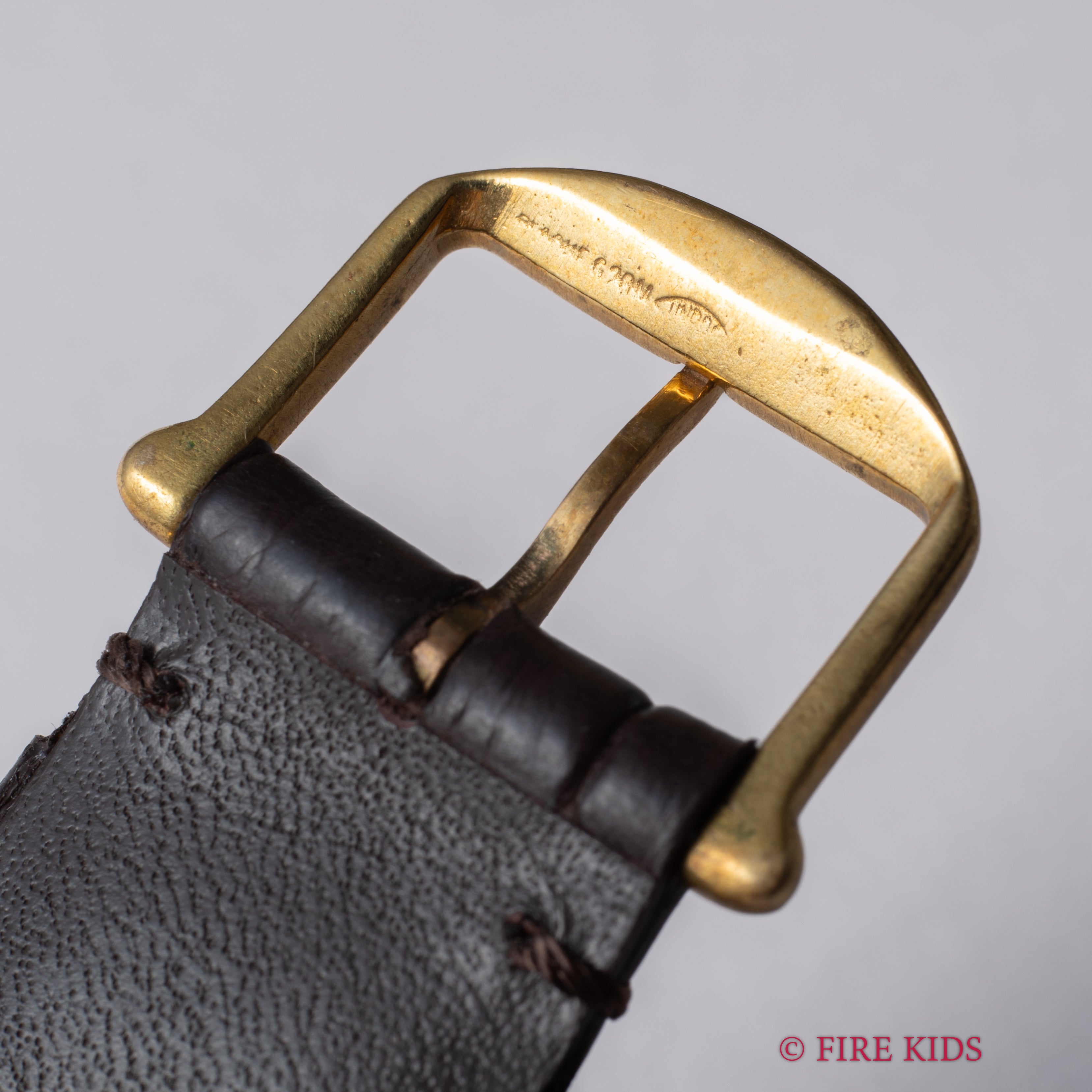 IWC ラウンドケース 1962年製 18金無垢イエローゴールド Cal.853 ノンデイト自動巻き 純正尾錠、革ベルト付き