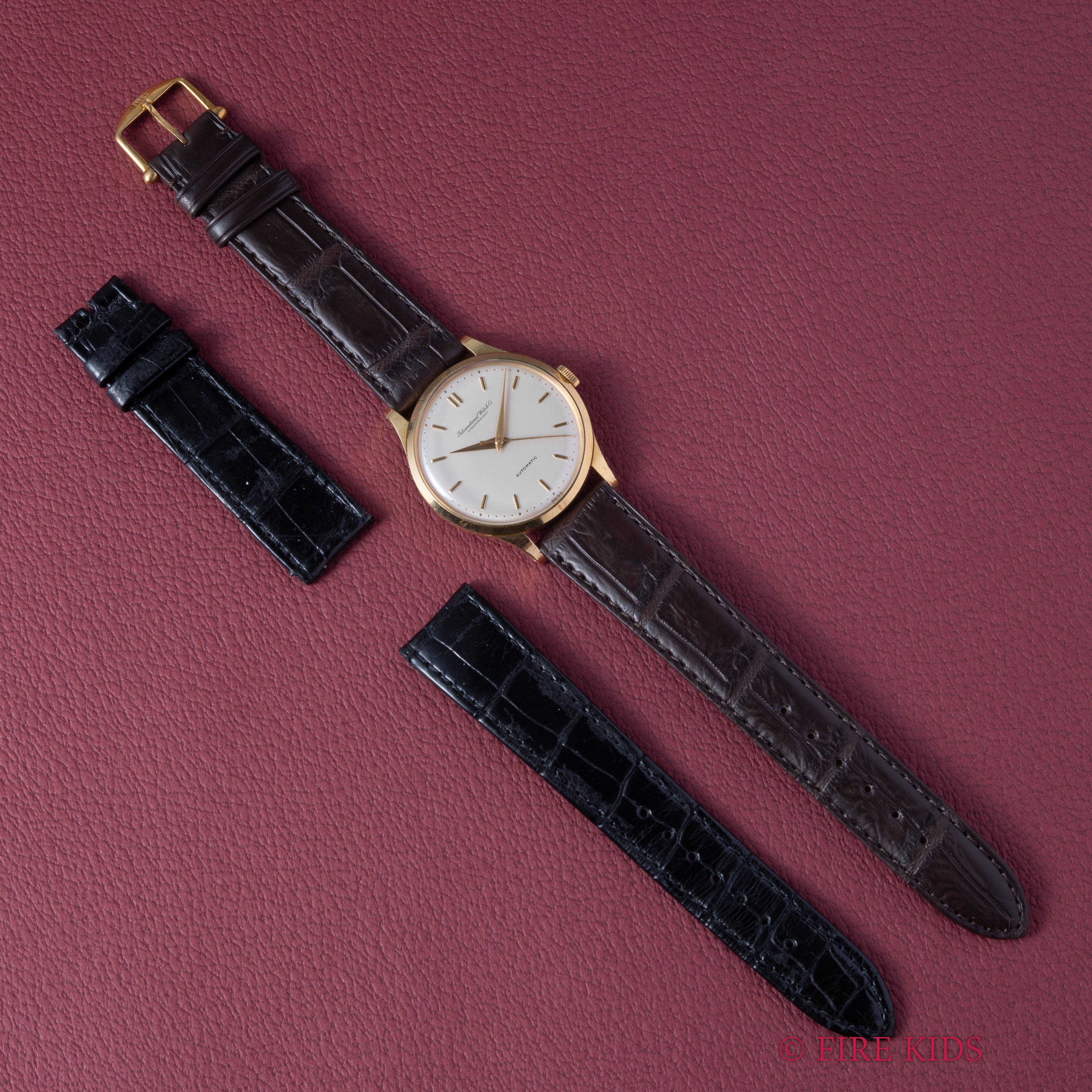 IWC ラウンドケース 1962年製 18金無垢イエローゴールド Cal.853 ノンデイト自動巻き 純正尾錠、革ベルト付き