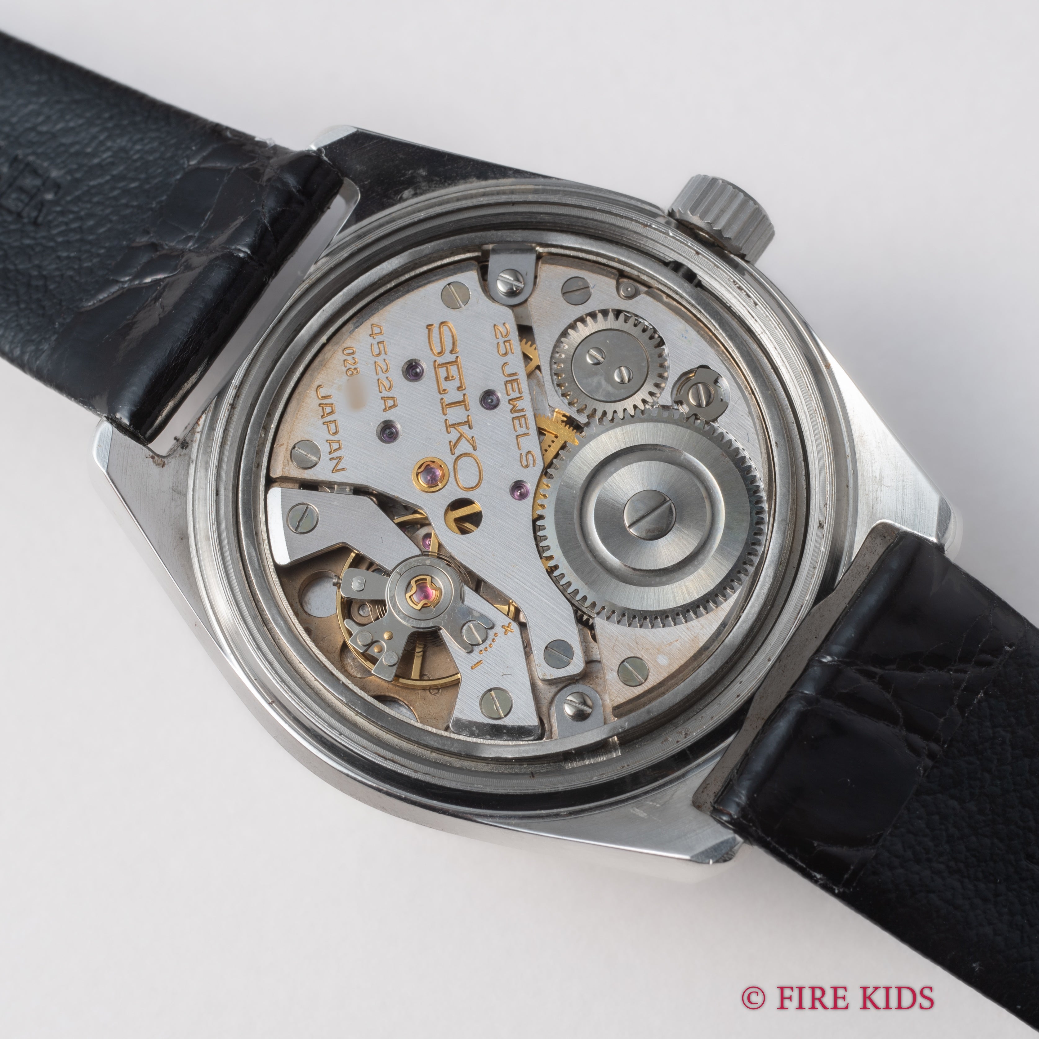 グランドセイコー ハイビート 1968年製 10振動 手巻 45GS Ref.4522-8000 GS尾錠付