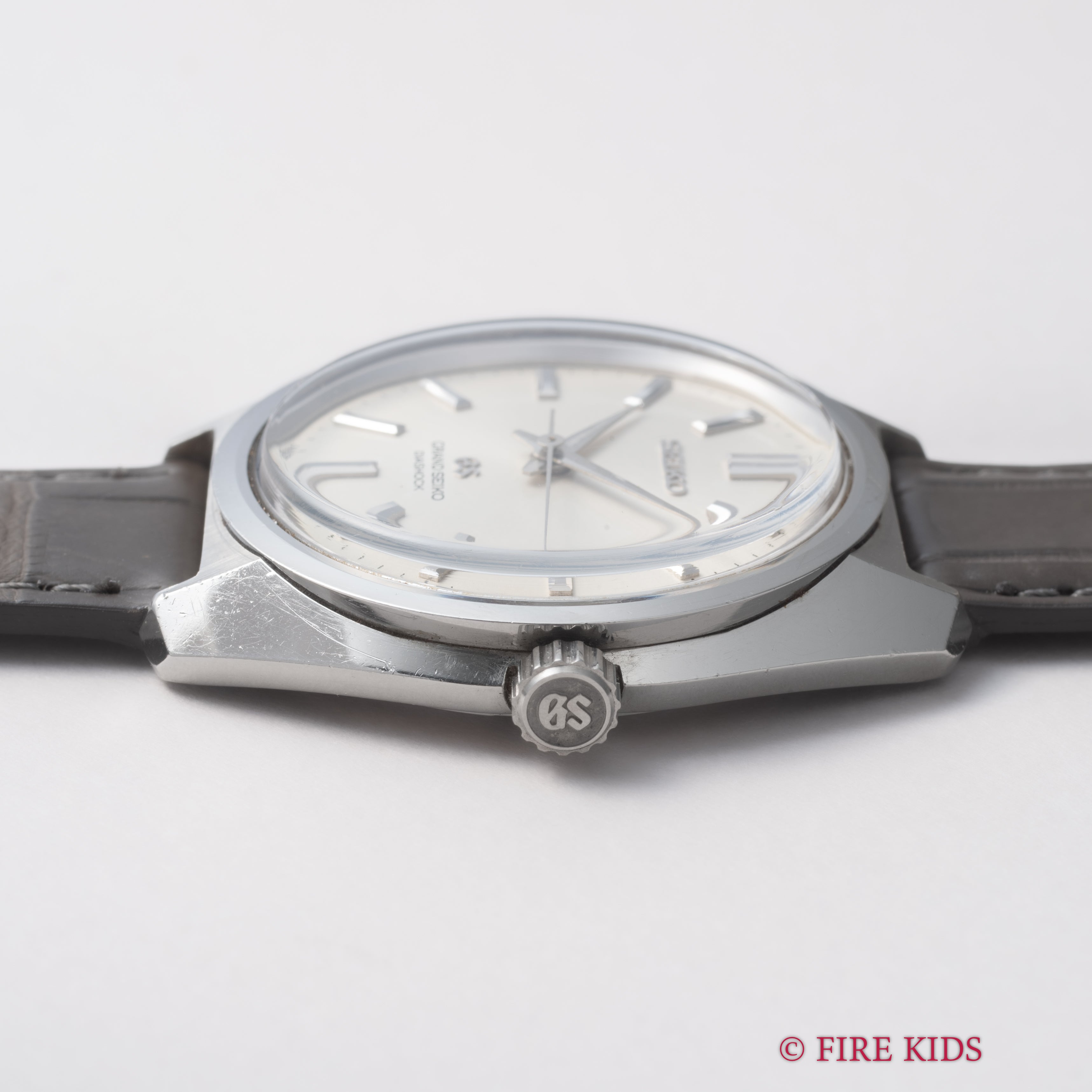 グランドセイコー 手巻き 1966年製 44GS後期 手巻 Ref.4420-9000 セイコースタイルケース