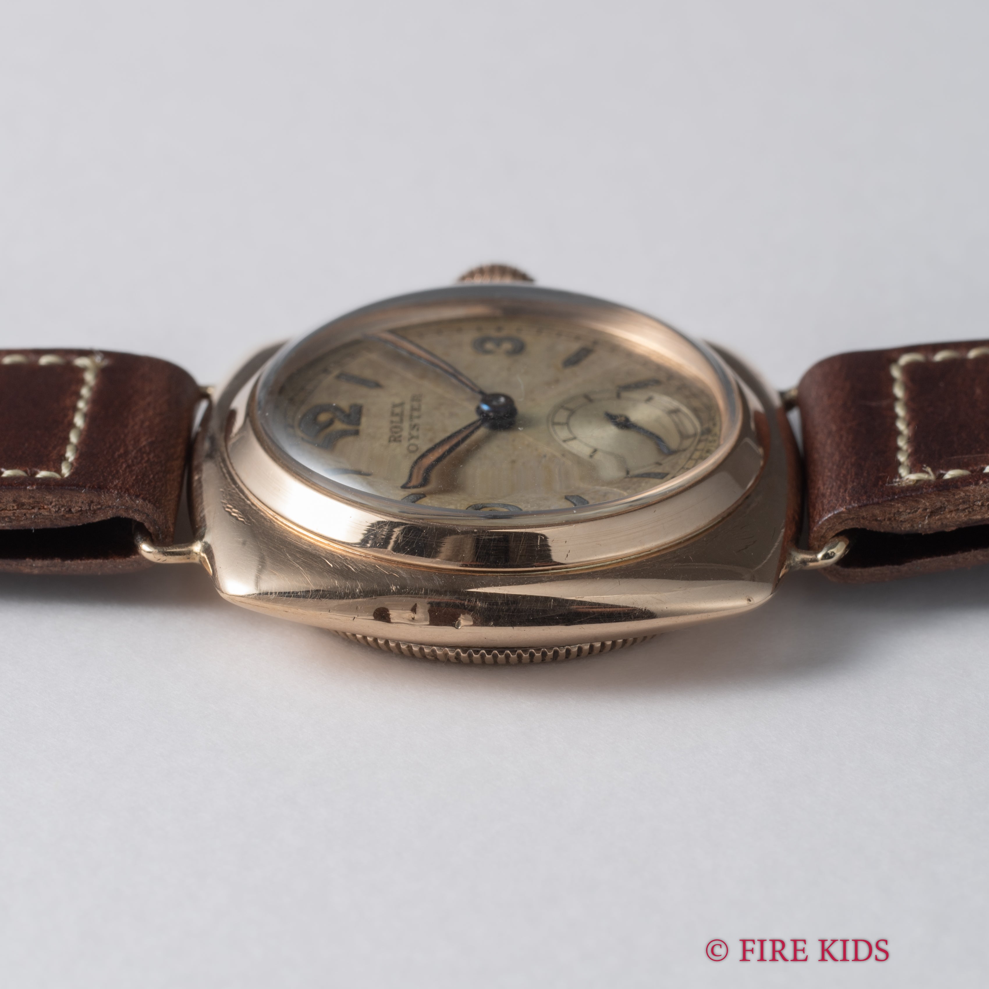 ロレックス オイスター クリスクロス クッションケース  9金無垢 1934年製 純正尾錠付き Ref.678