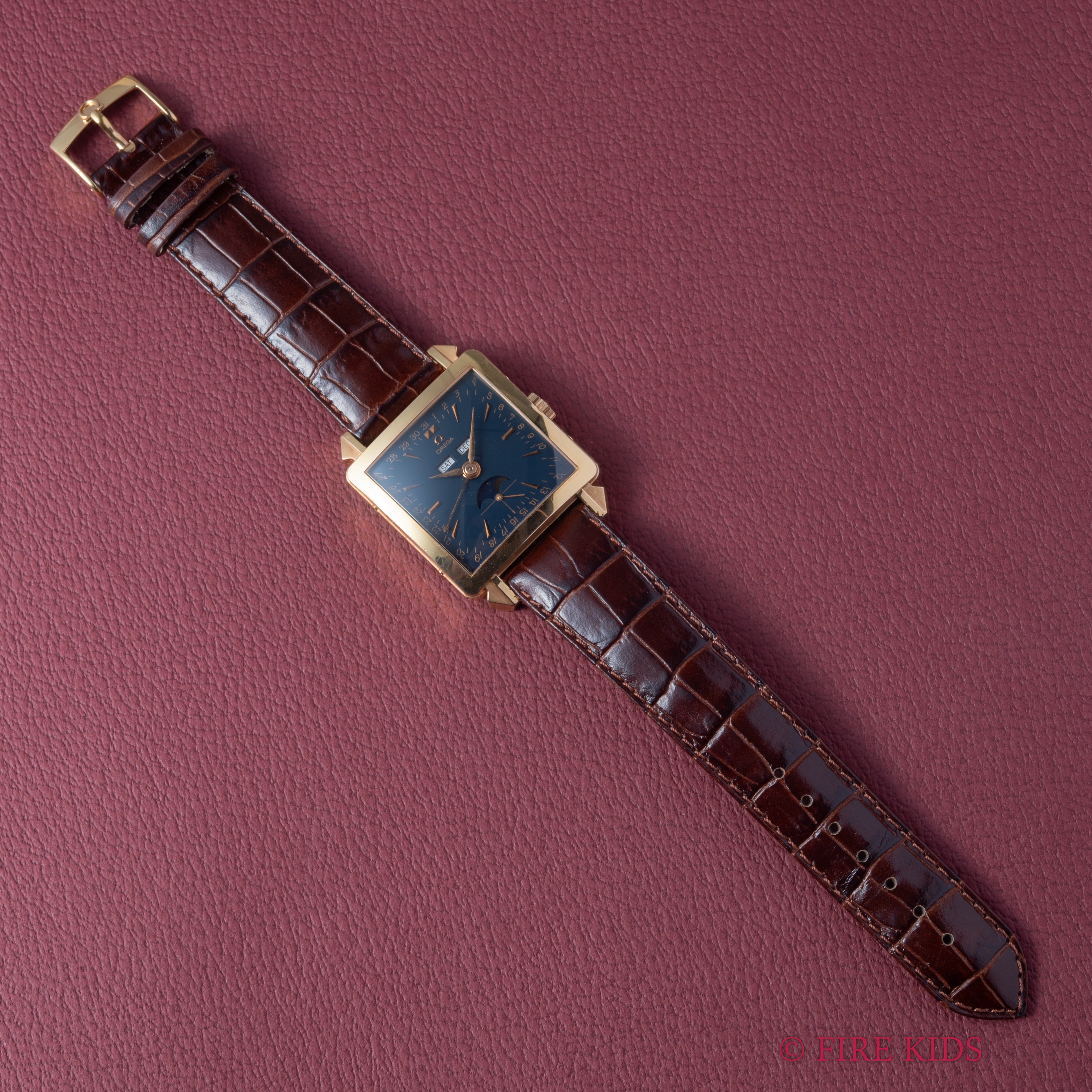 オメガ コスミック ミュージアム トリカレムーン 2002年製 1951本限定 18金無垢 Ref.57018003