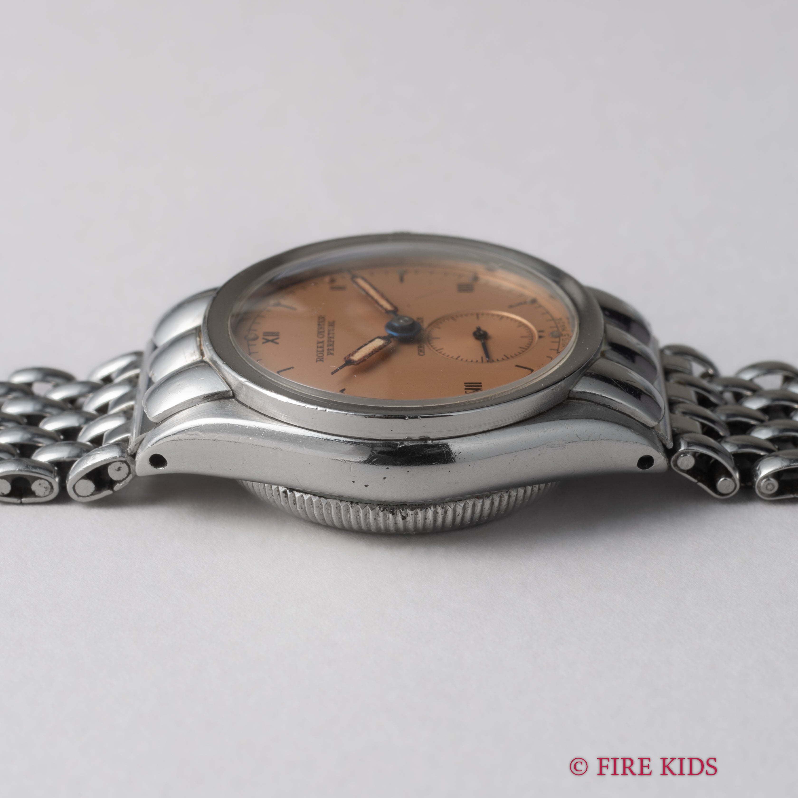 ロレックス バブルバック シェルフーデッド 飛びローマンダイアル 1942年製 ゲイフレアー社ブレス